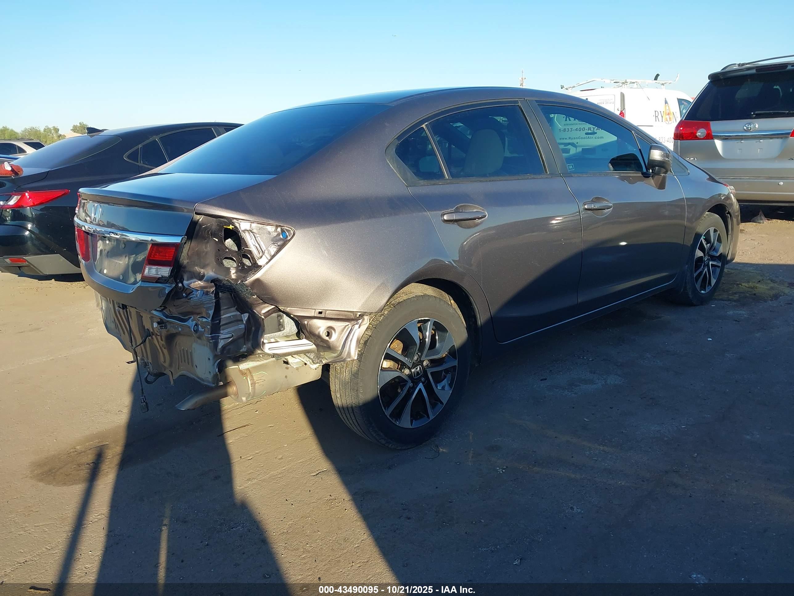 HONDA CIVIC image 4