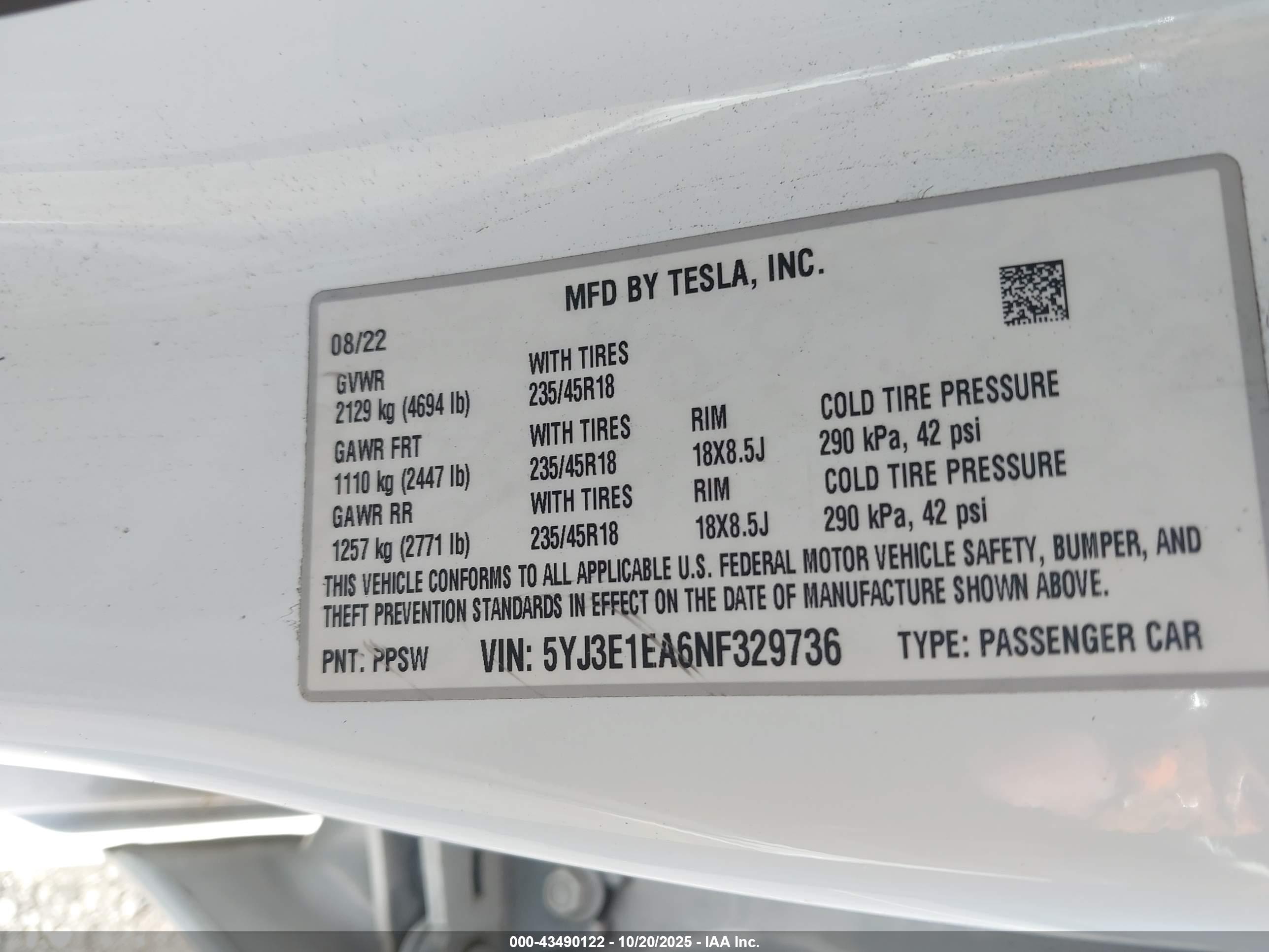 TESLA MODEL image 9