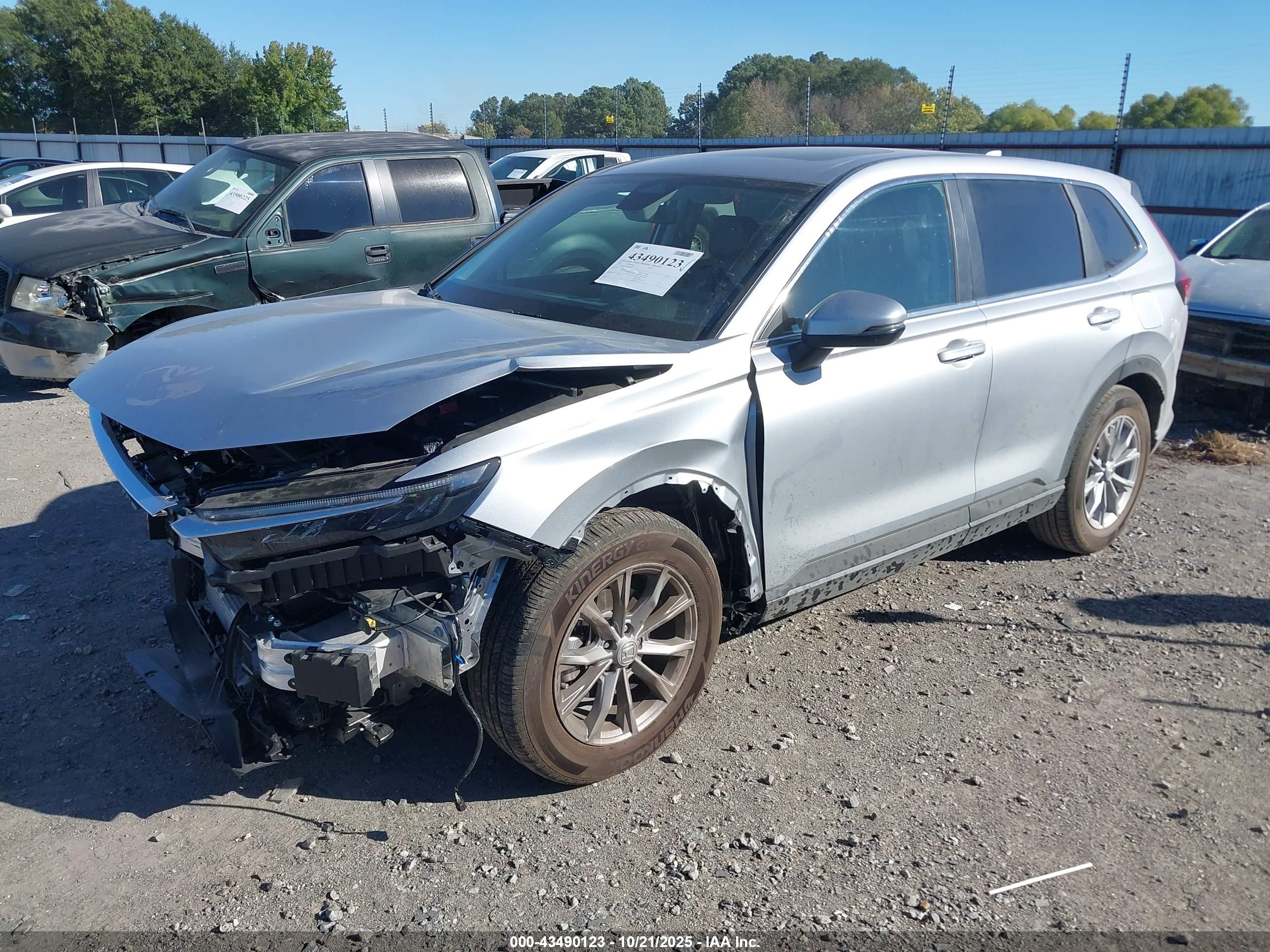 HONDA CR-V image 2