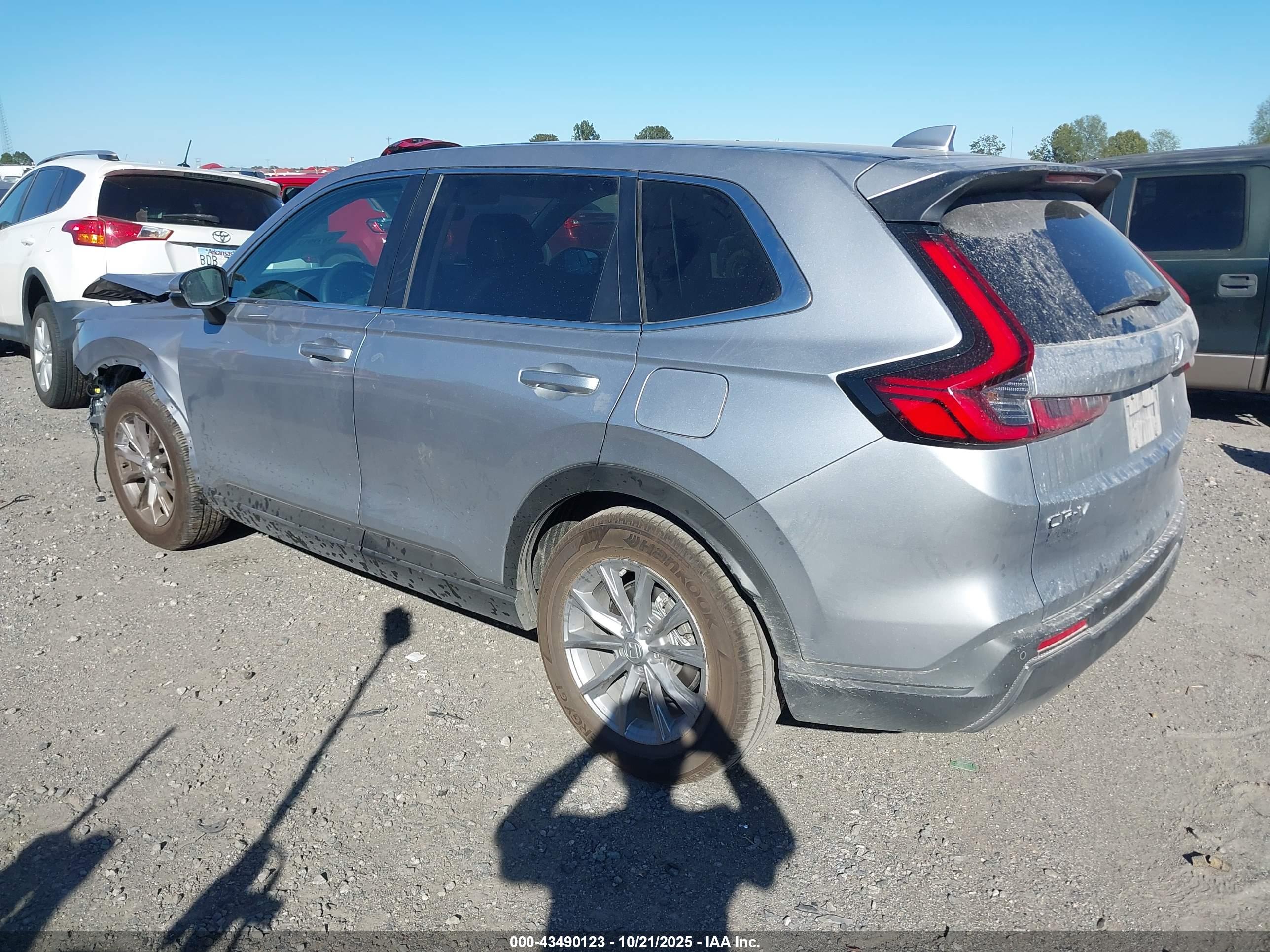 HONDA CR-V image 3