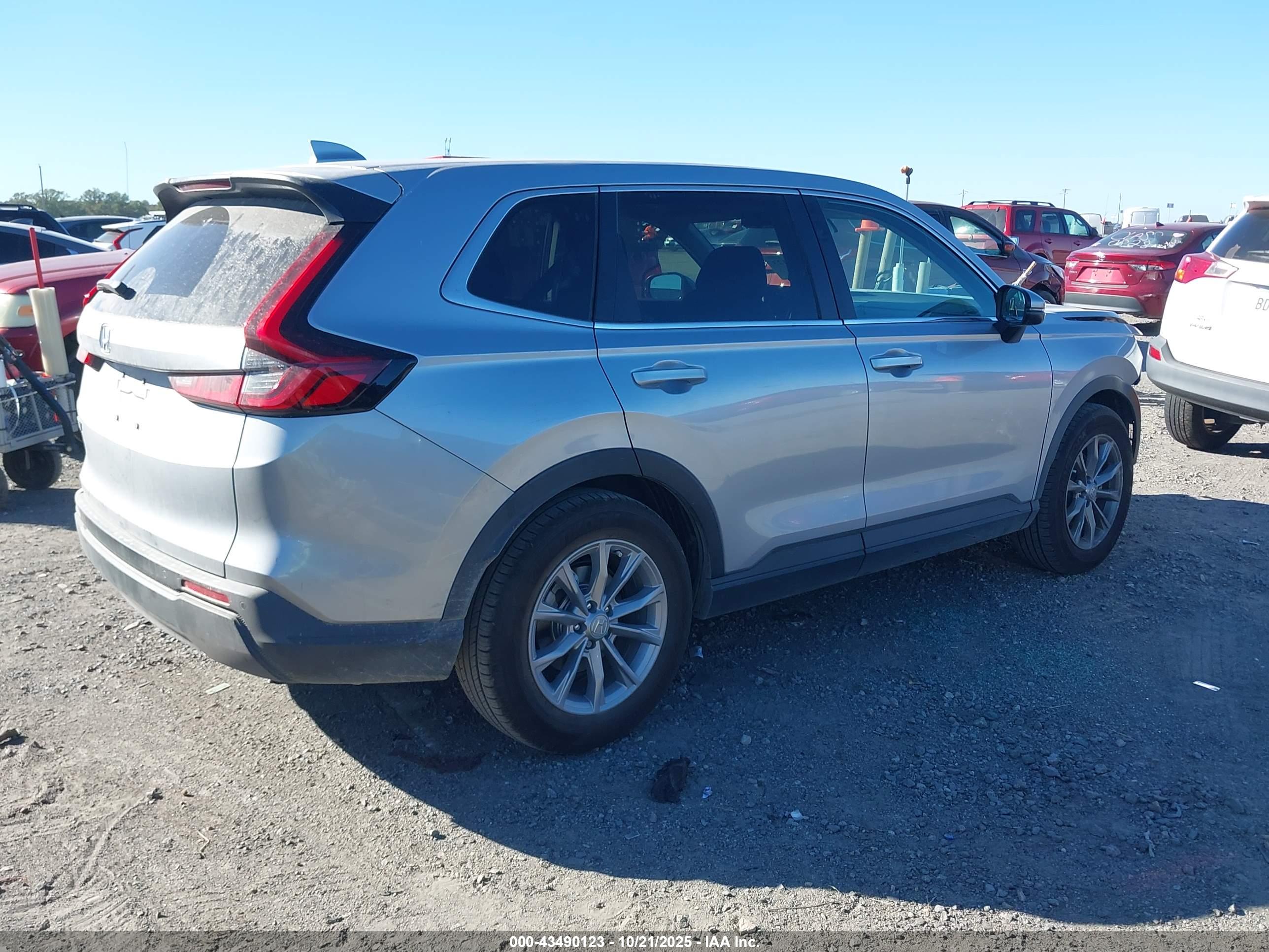 HONDA CR-V image 4