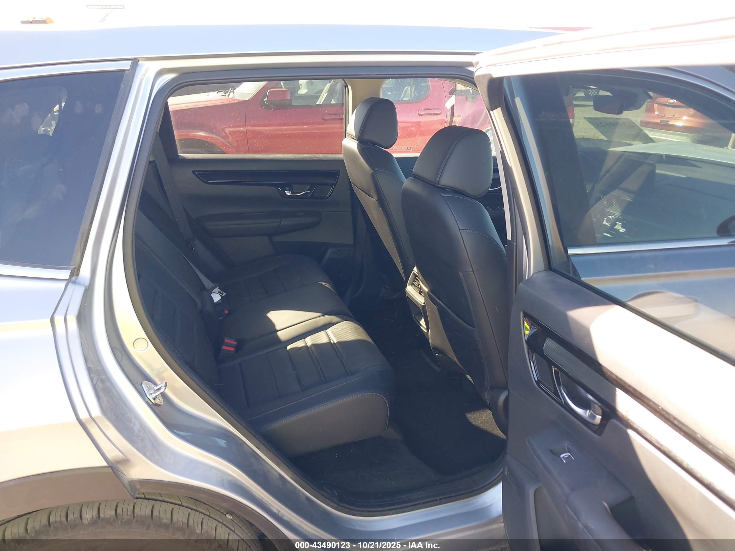 HONDA CR-V image 8