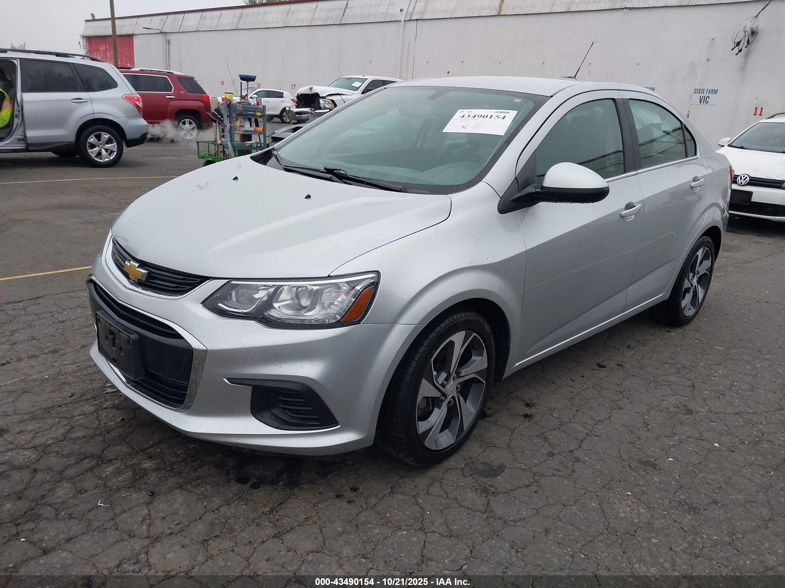 CHEVROLET SONIC image 2