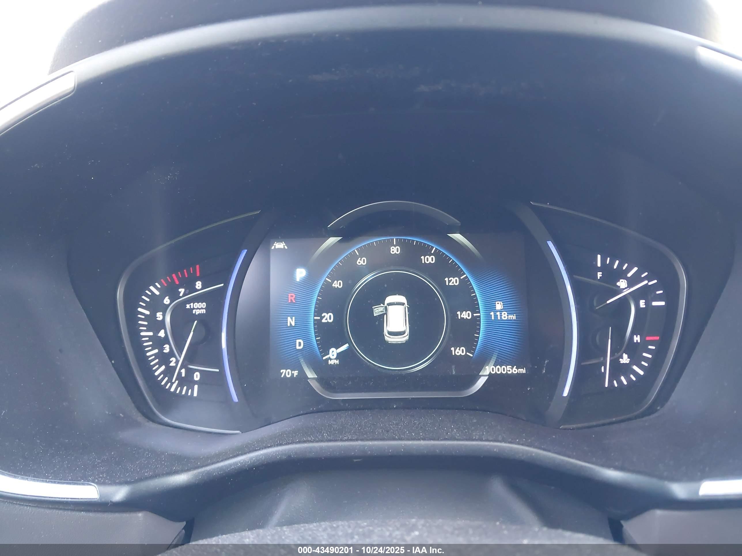 HYUNDAI SANTA image 7