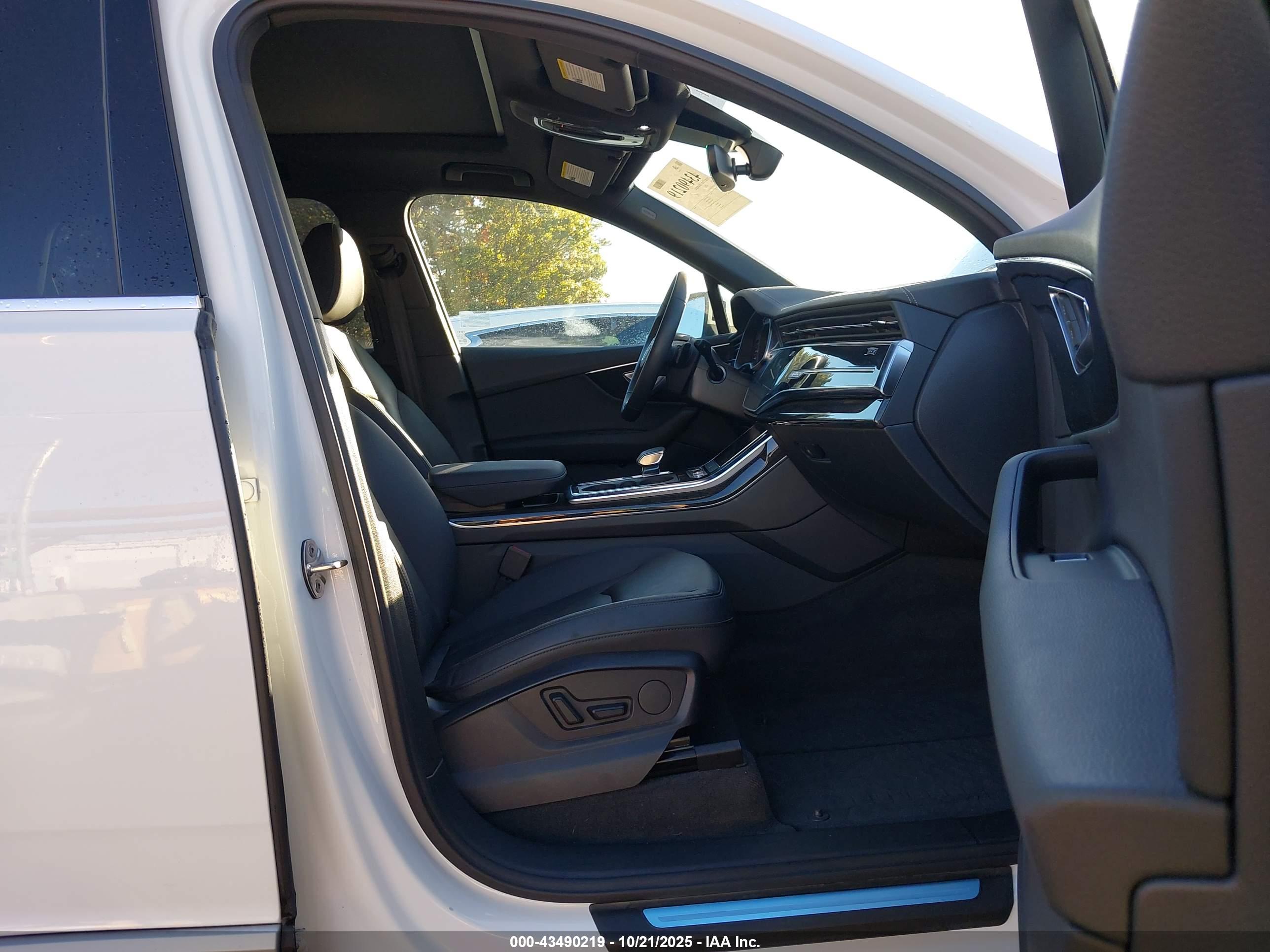 AUDI Q7 image 5