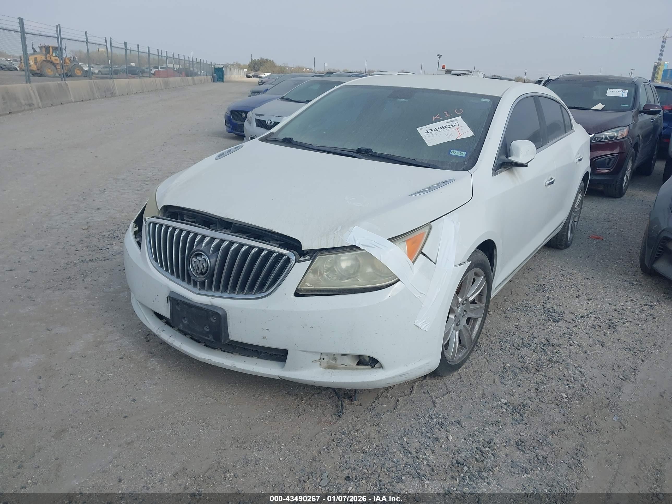BUICK LACROSSE image 2