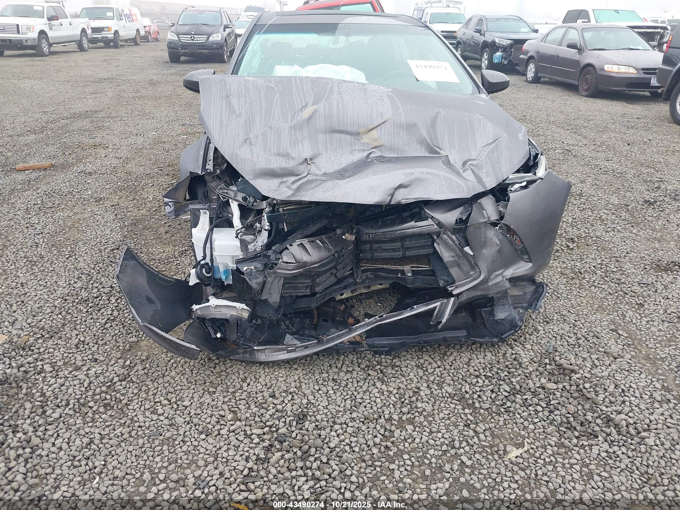 TOYOTA CAMRY image 6