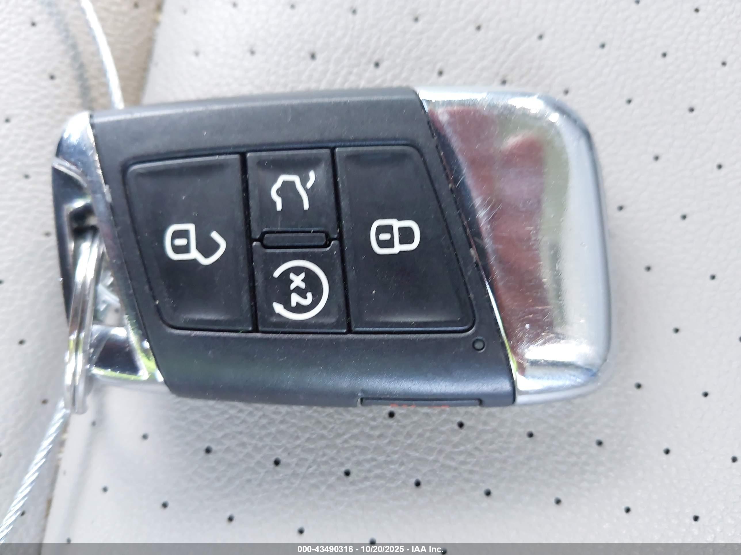 VOLKSWAGEN ATLAS image 11