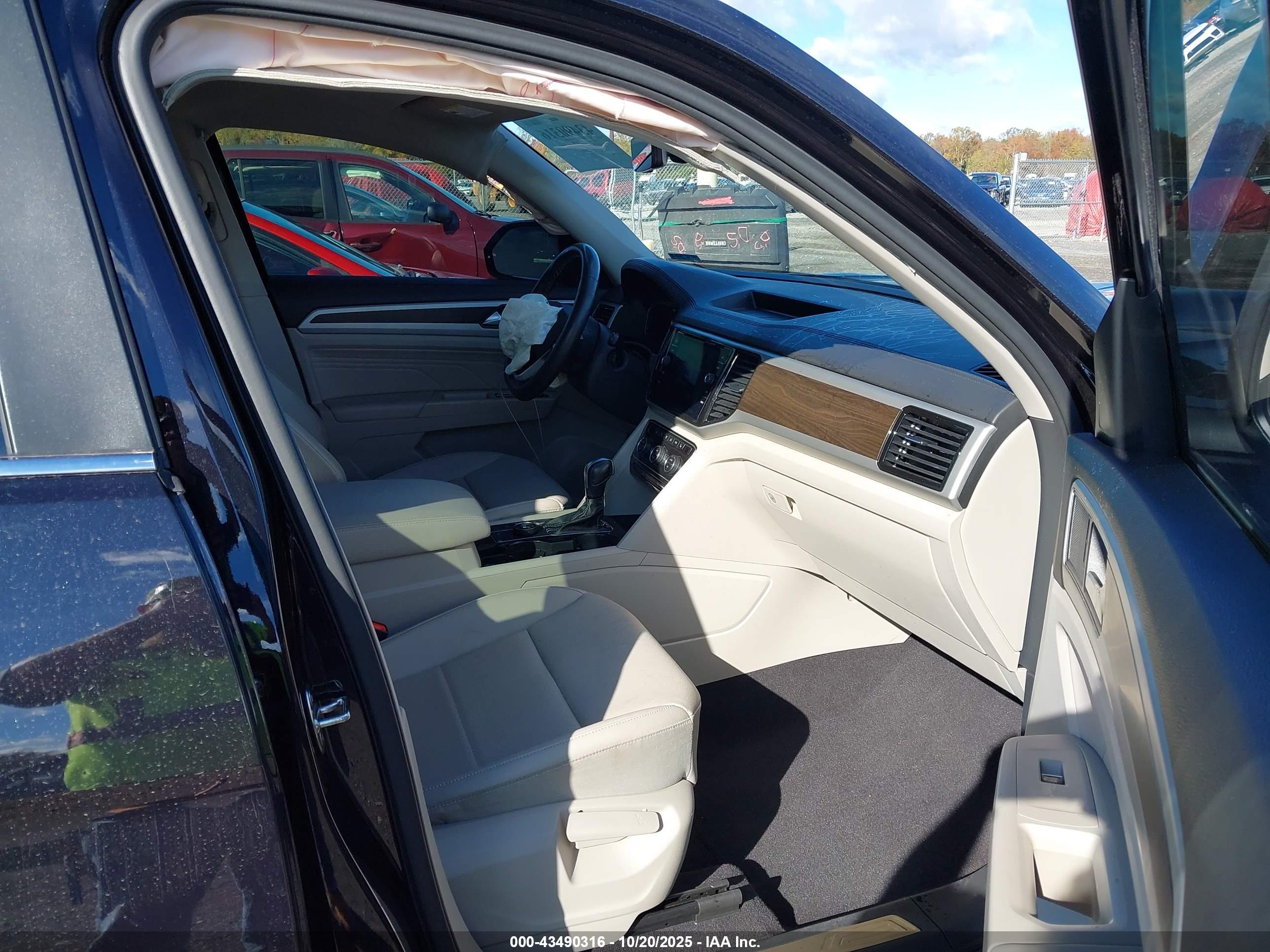 VOLKSWAGEN ATLAS image 5