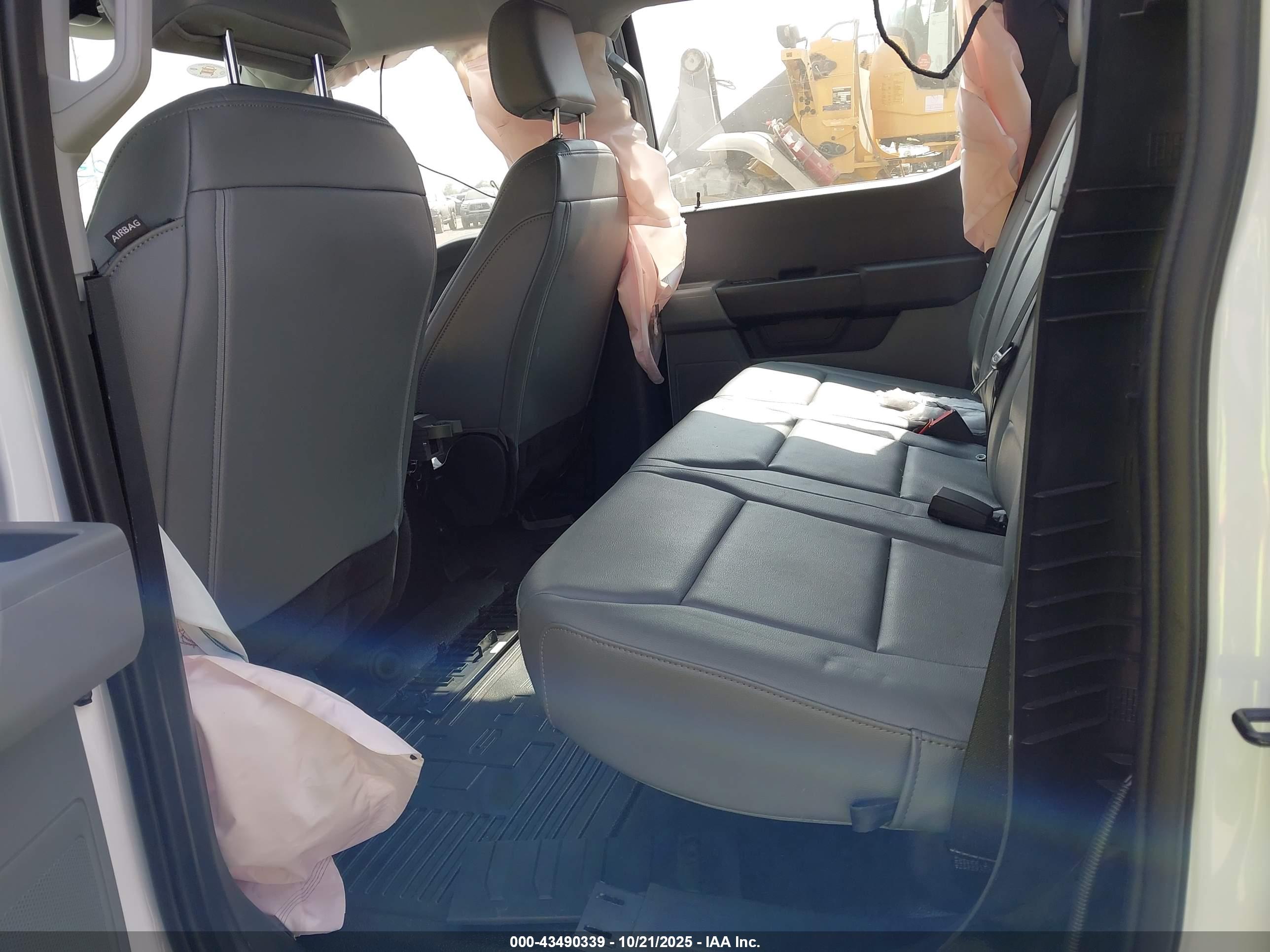FORD F-350 image 8