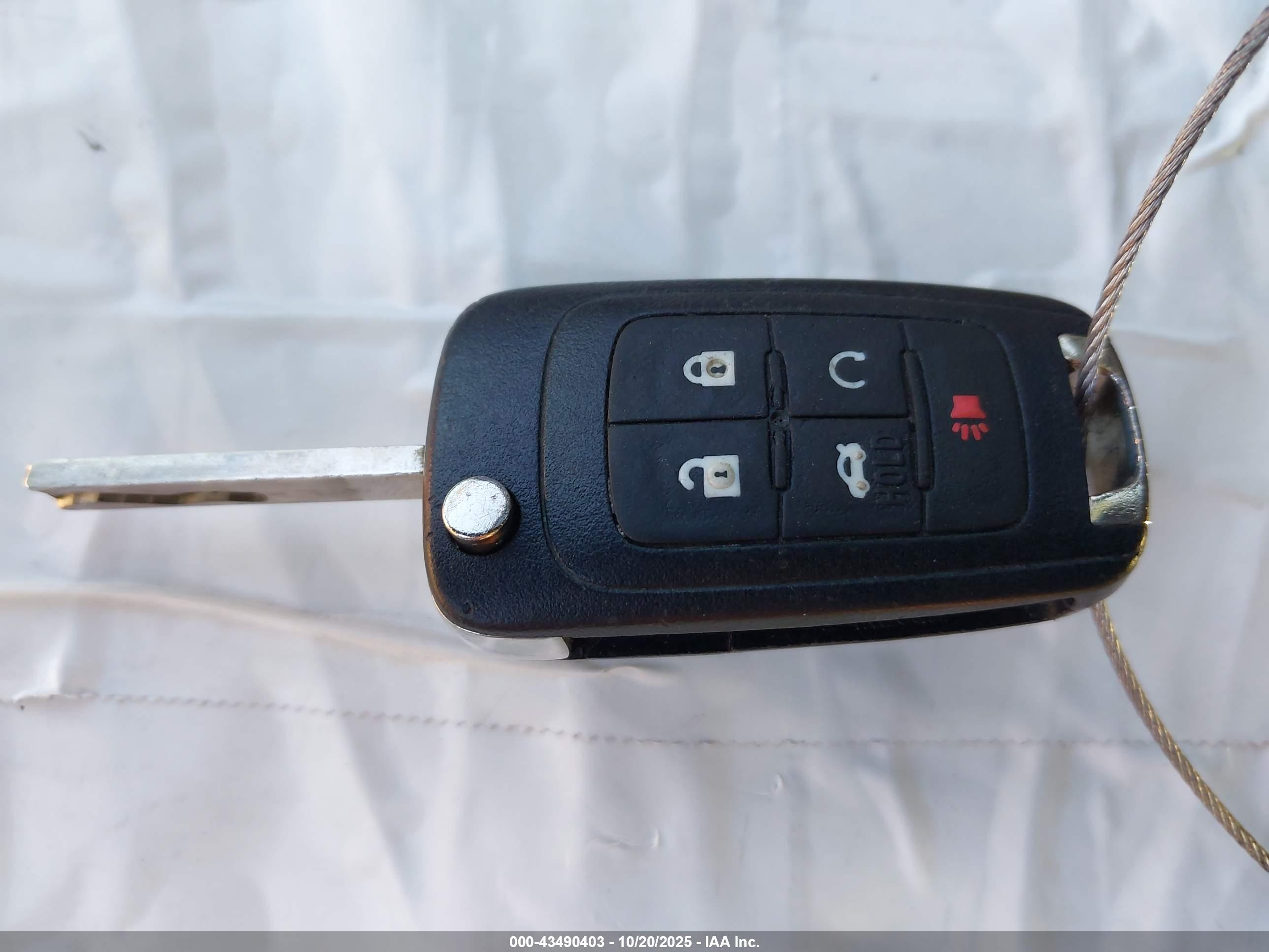 BUICK LACROSSE image 11