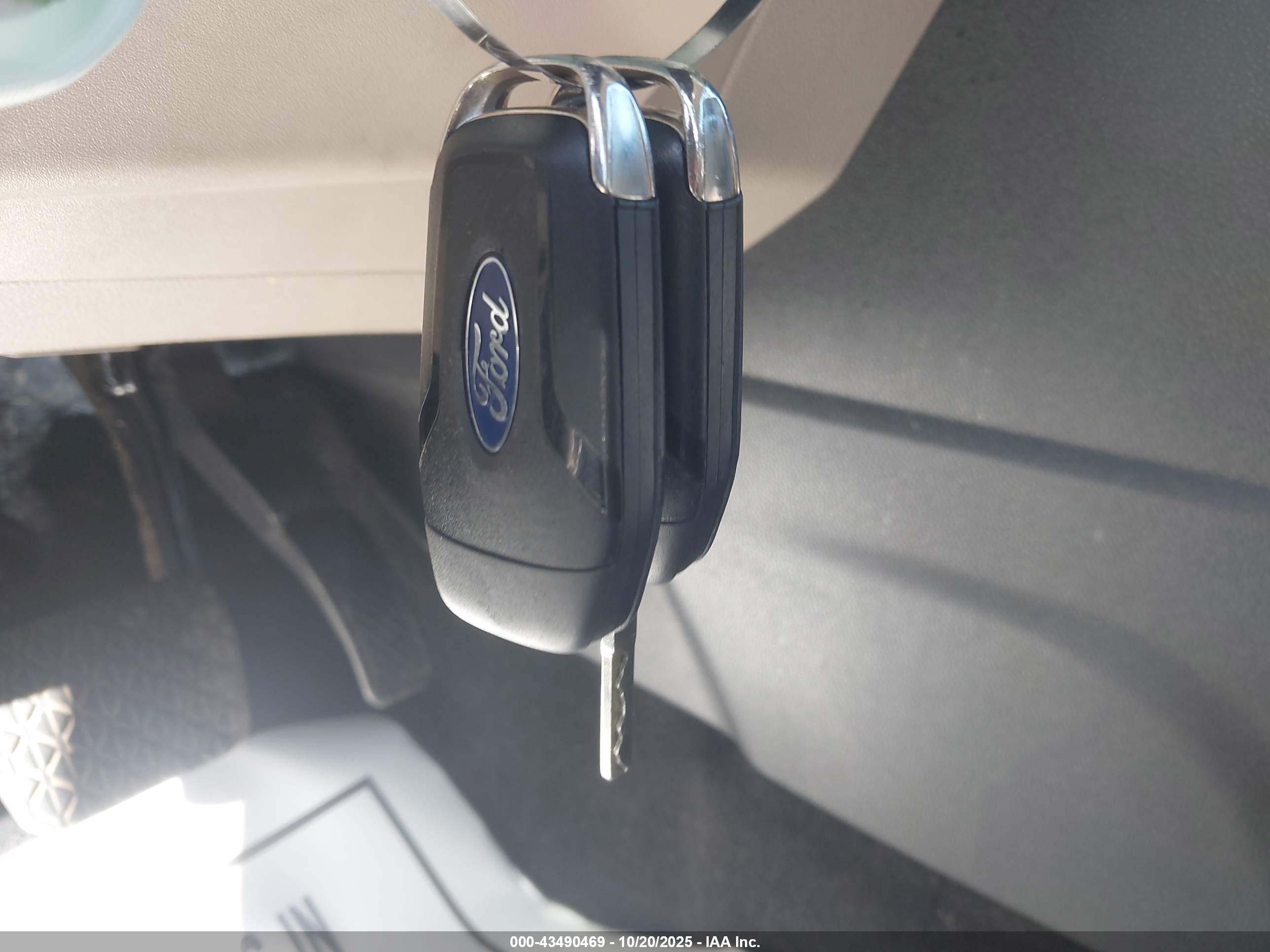 FORD ECOSPORT image 11