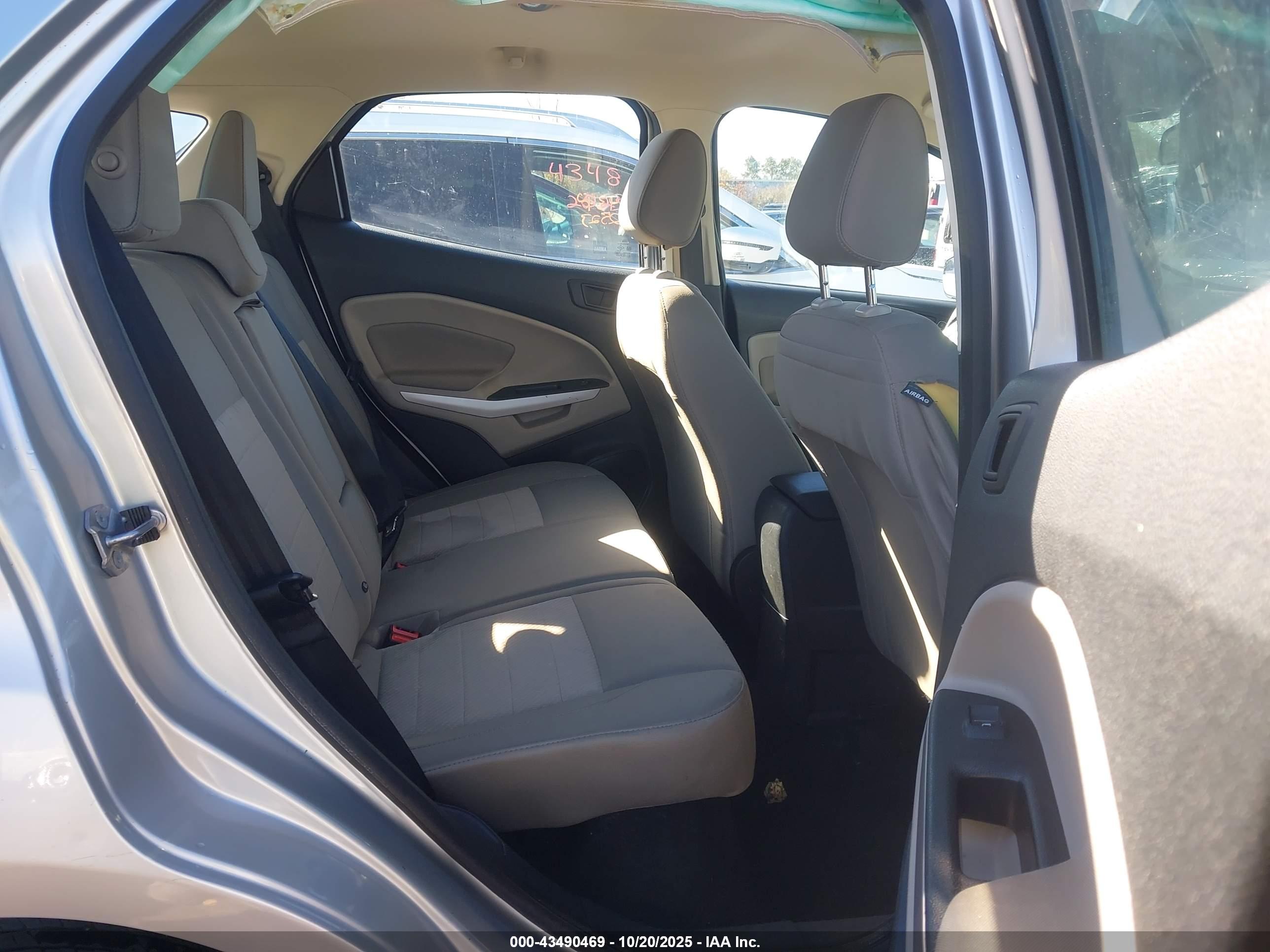 FORD ECOSPORT image 8