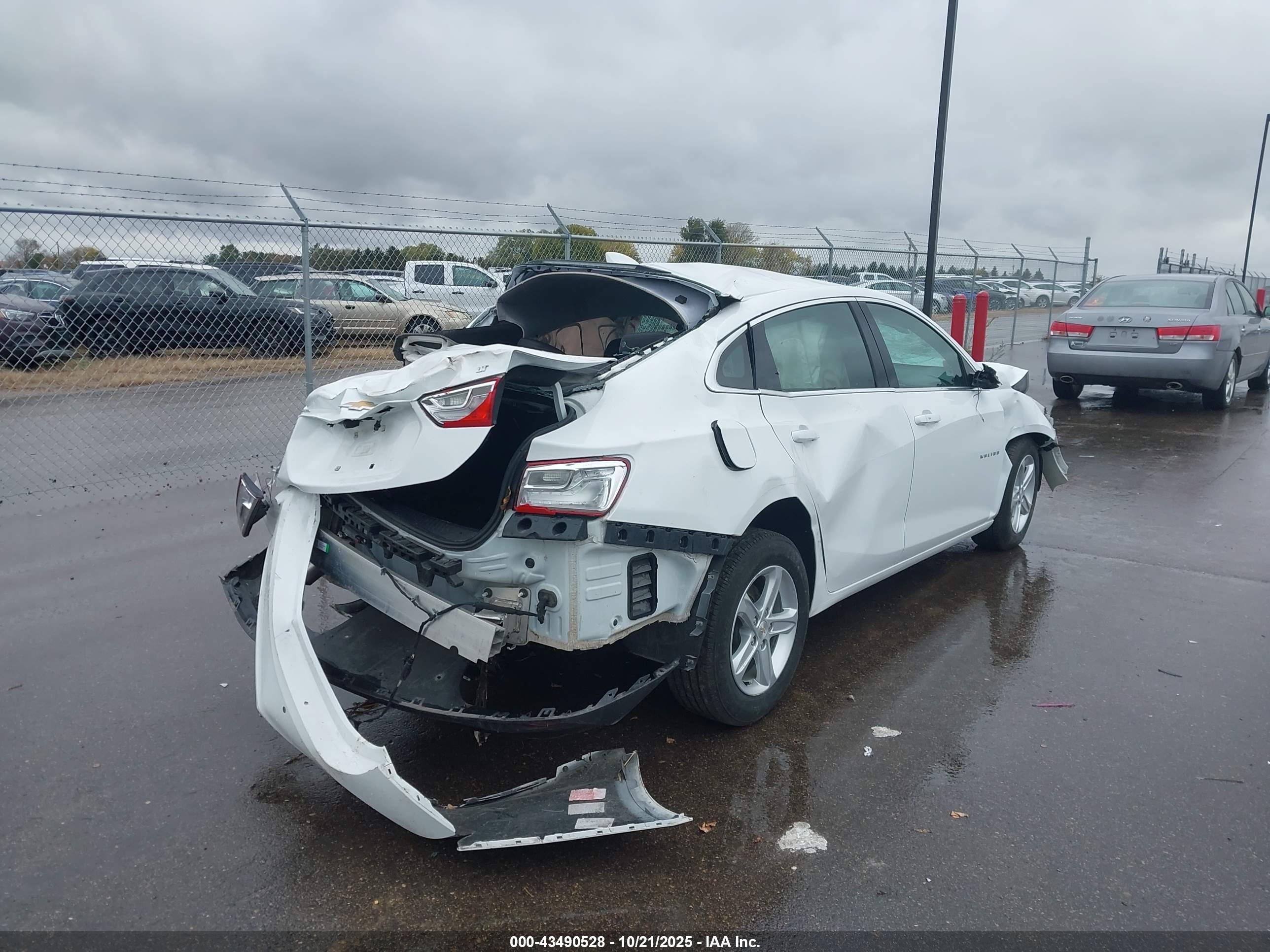 CHEVROLET MALIBU image 4