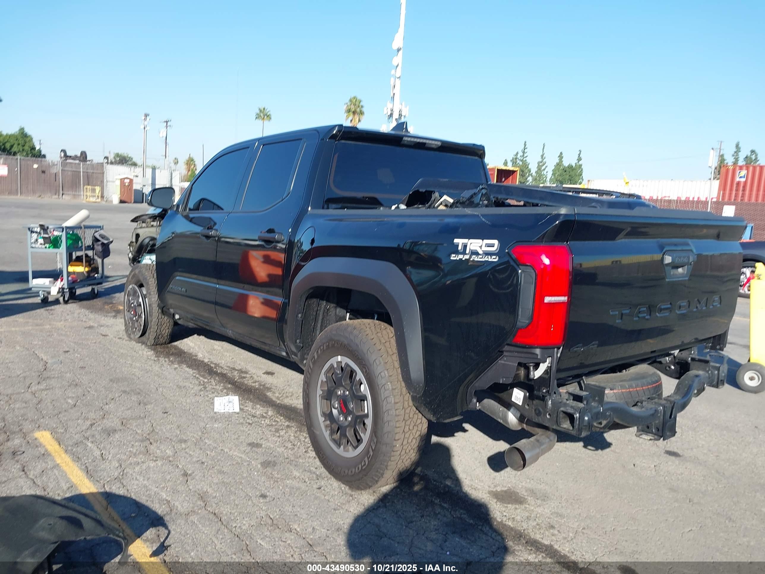 TOYOTA TACOMA image 3