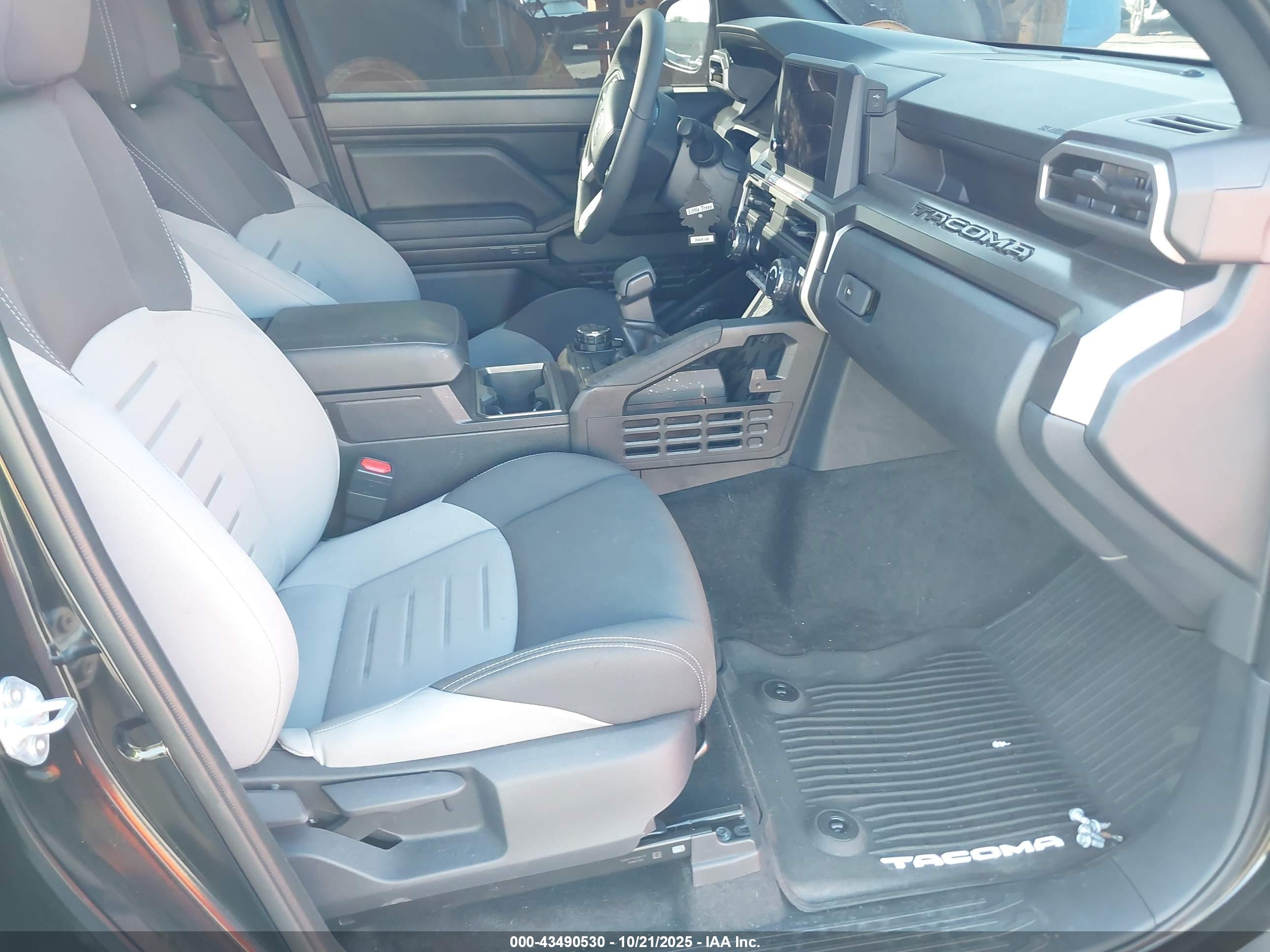 TOYOTA TACOMA image 5