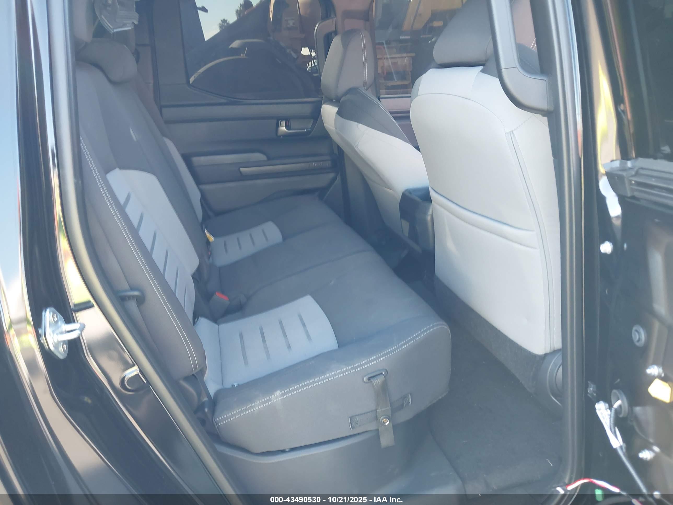 TOYOTA TACOMA image 8