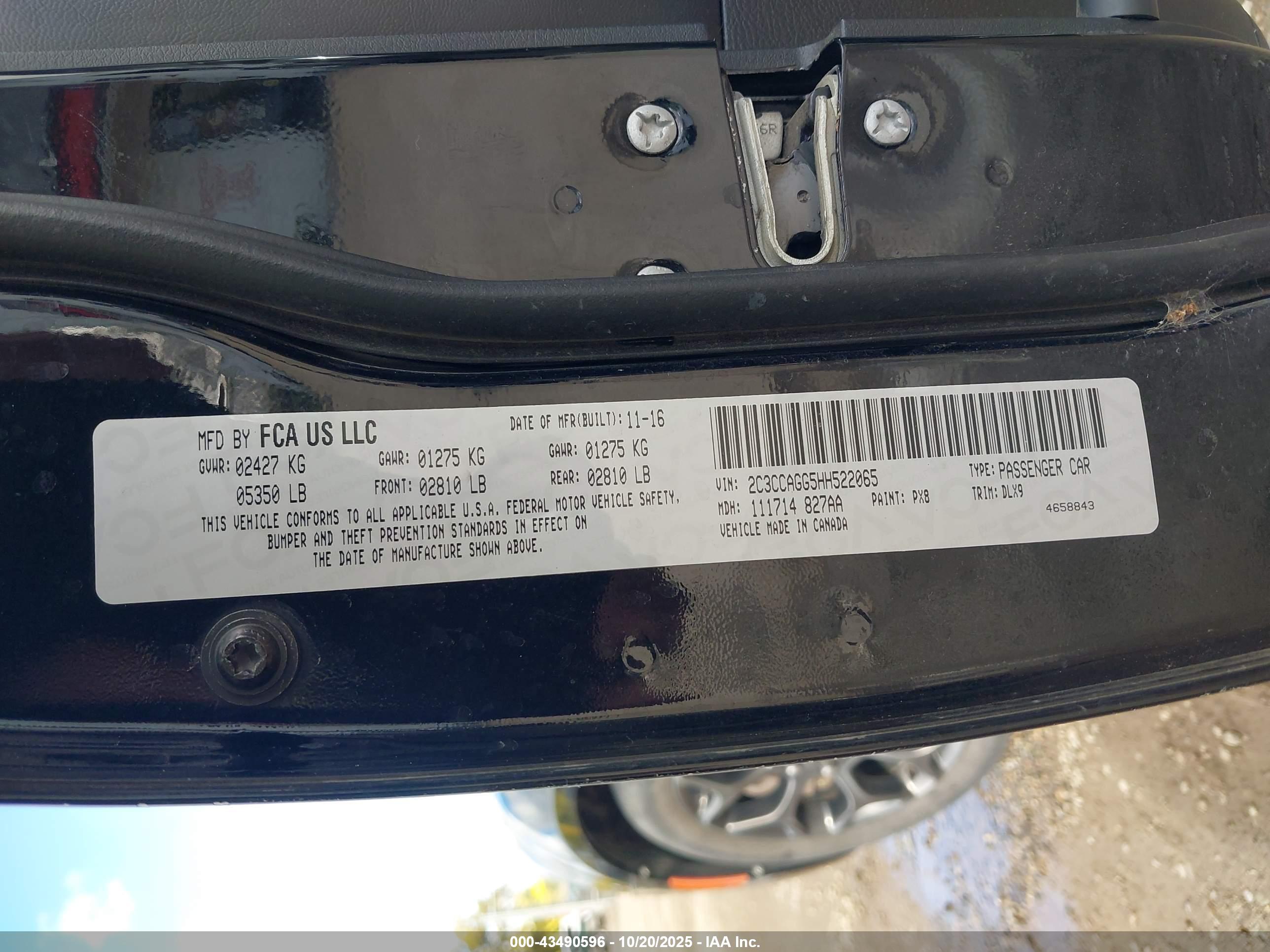 CHRYSLER 300 image 9