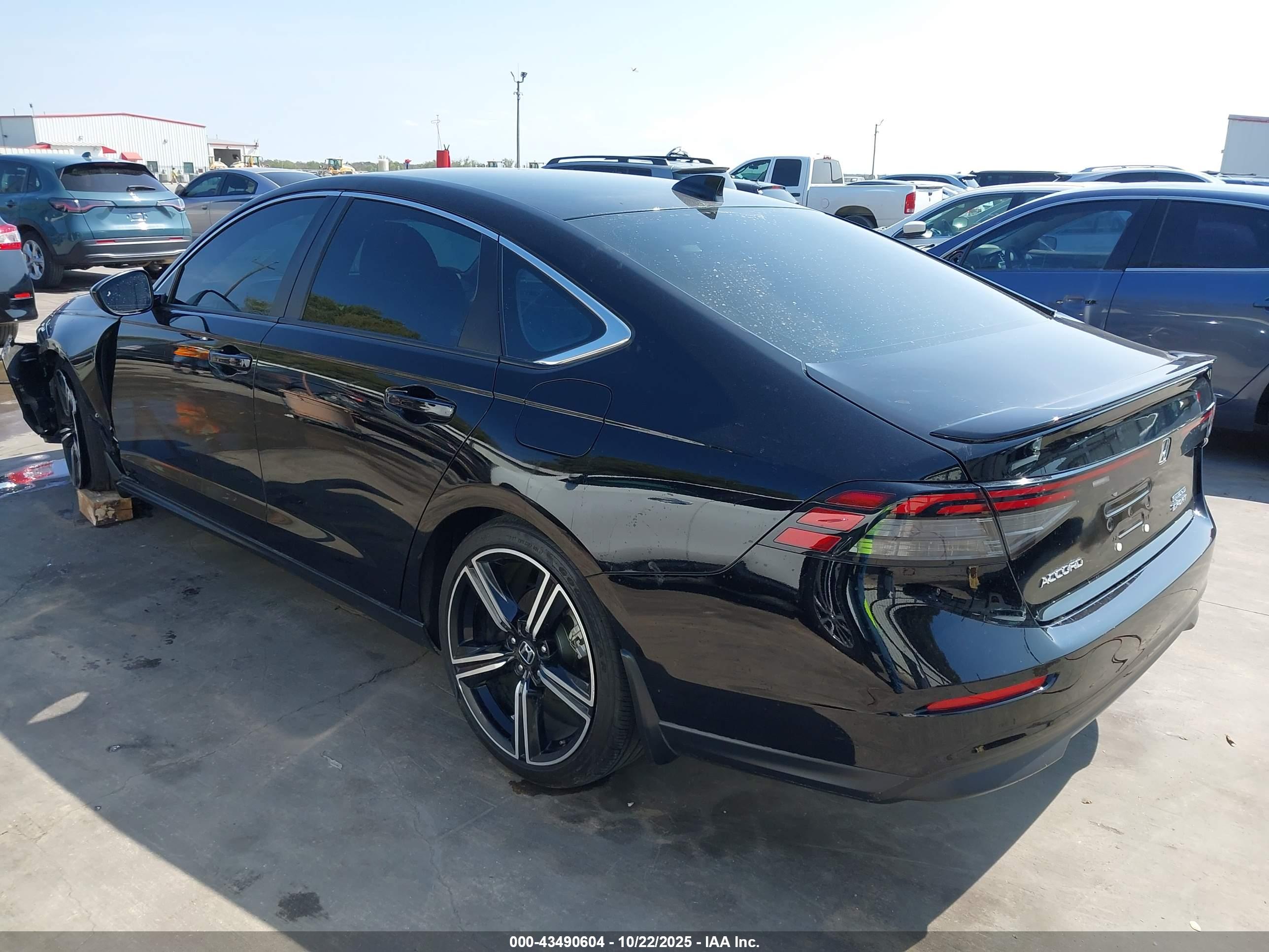 HONDA ACCORD image 3