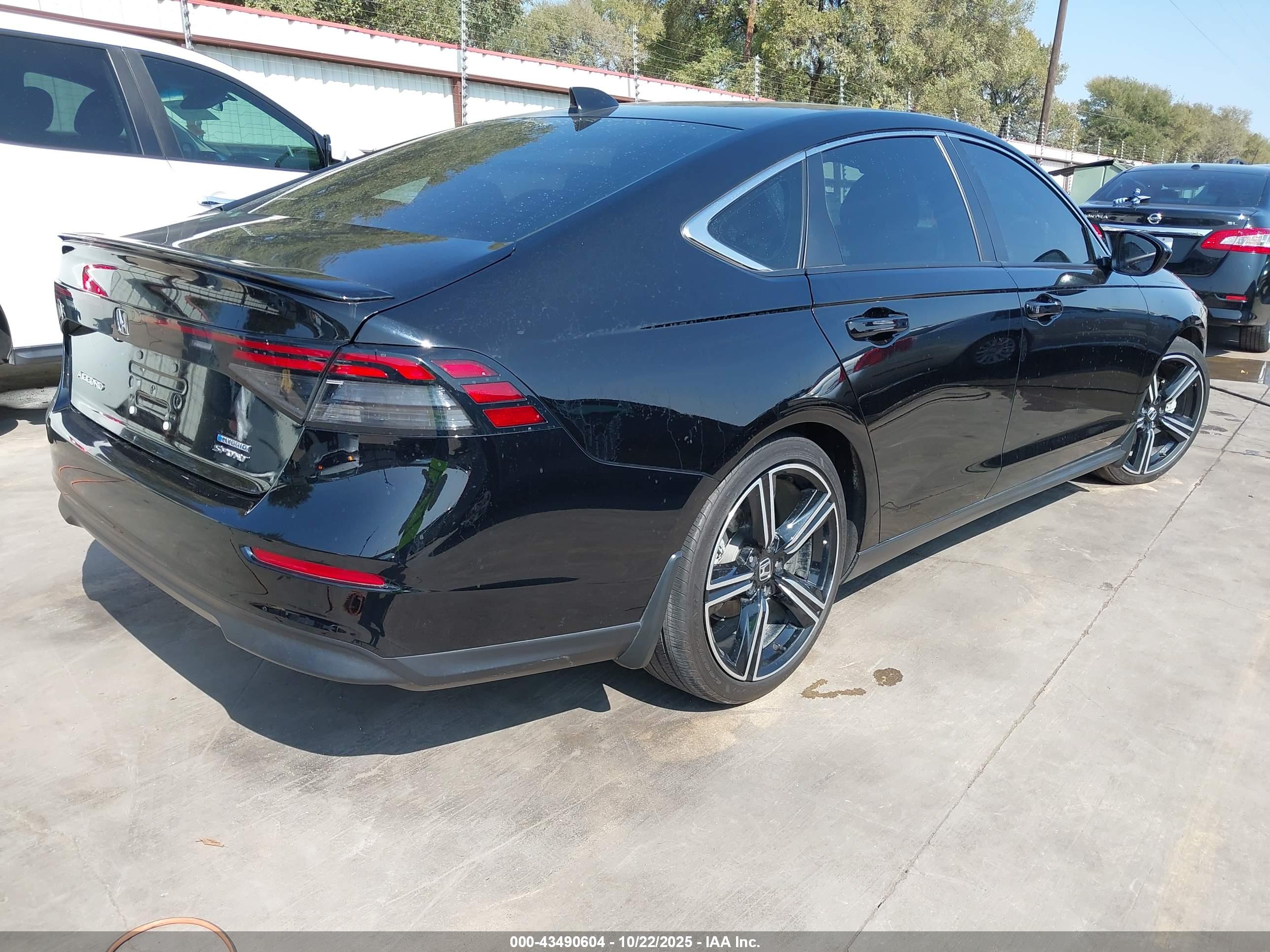 HONDA ACCORD image 4