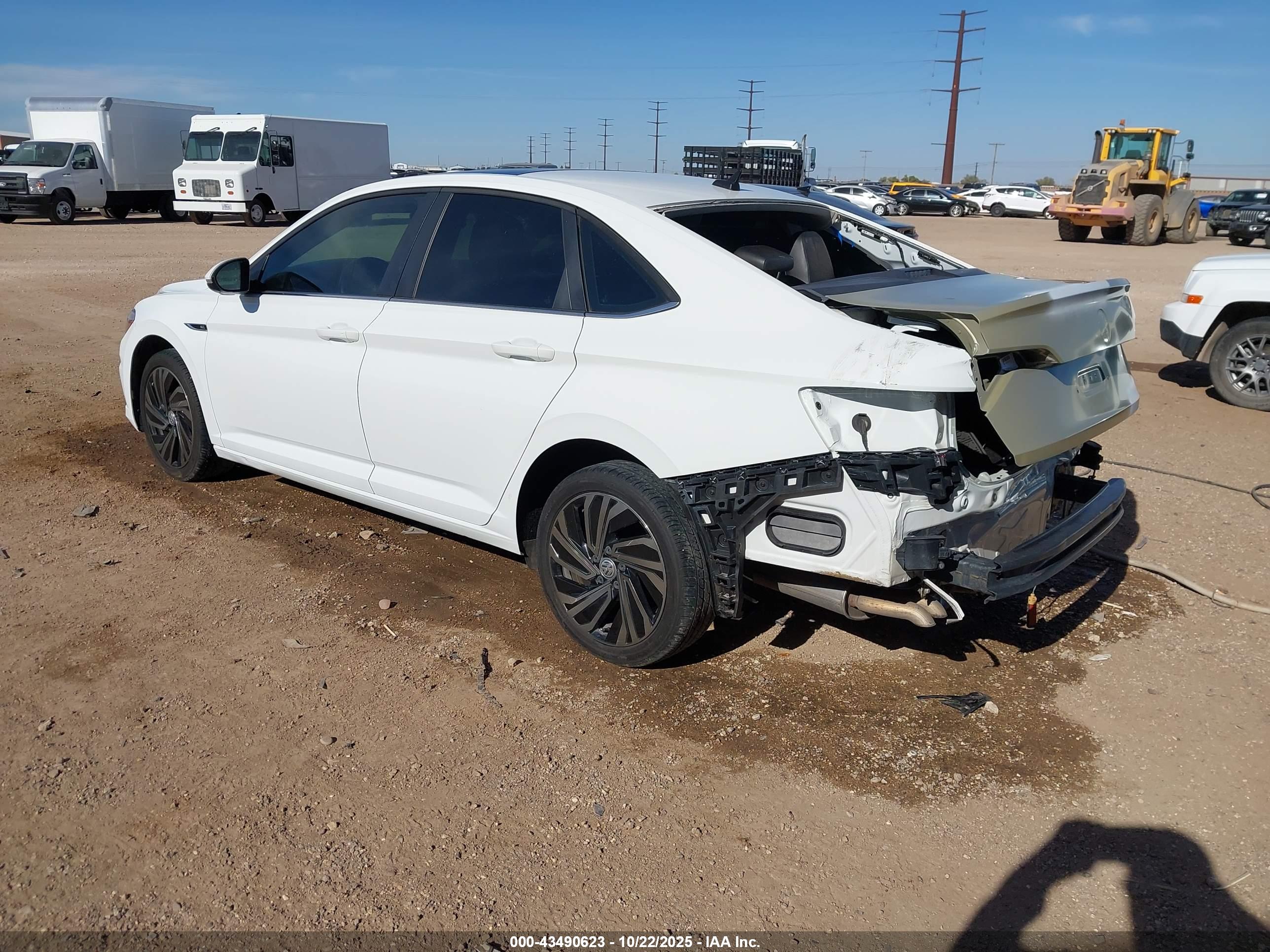 VOLKSWAGEN JETTA image 3