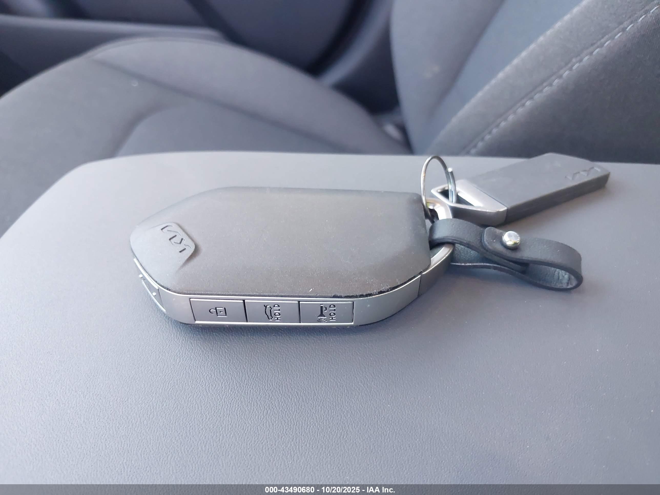KIA K4 image 11