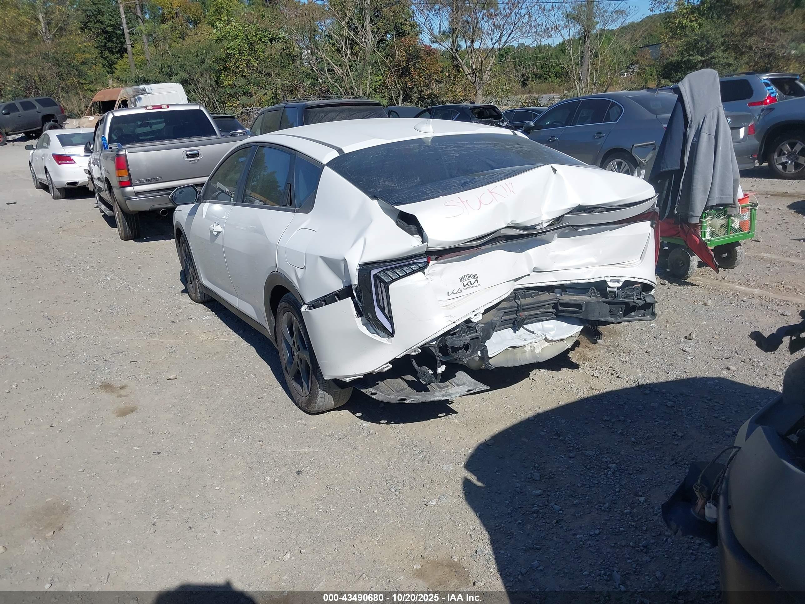 KIA K4 image 3