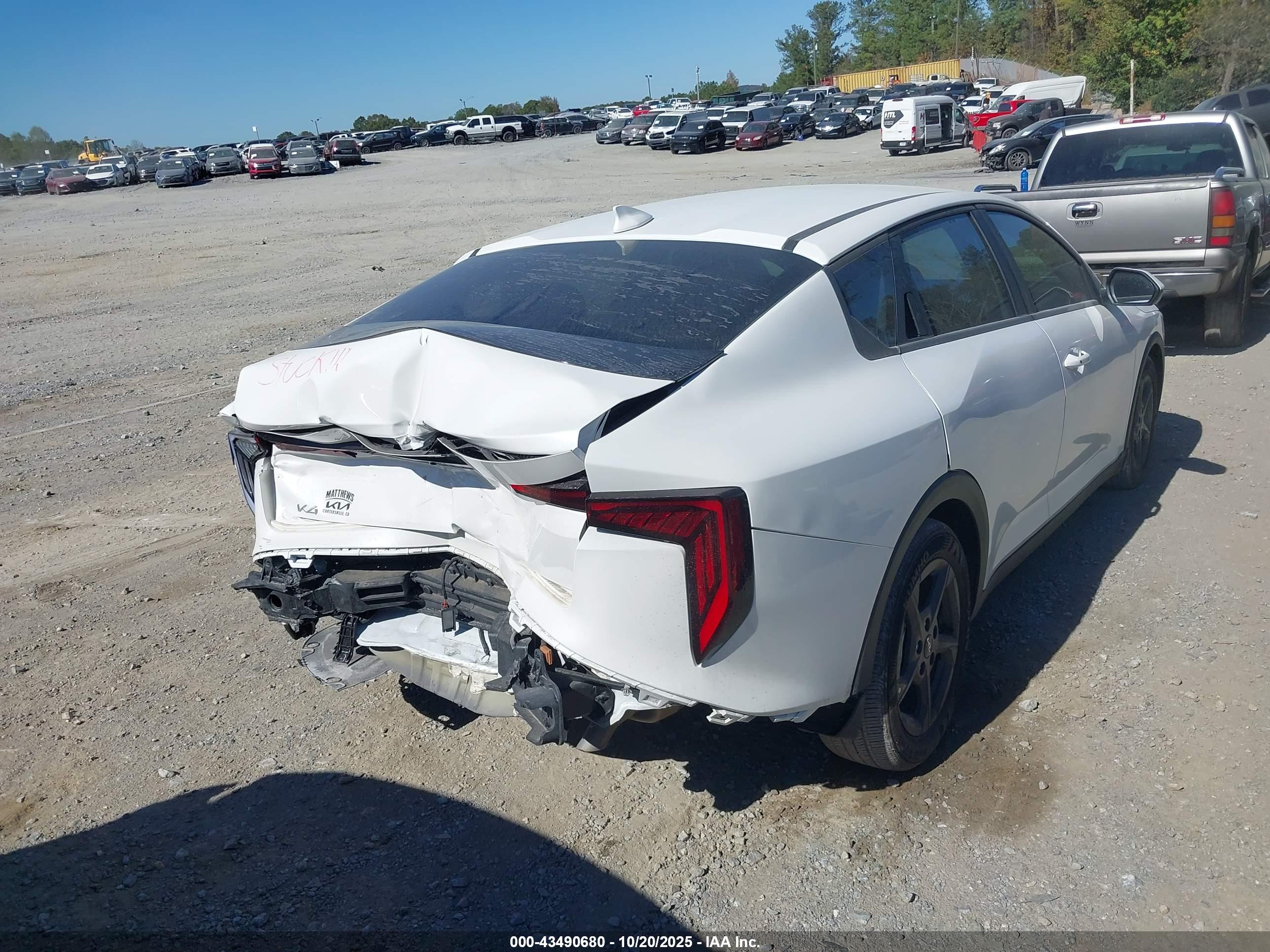 KIA K4 image 4