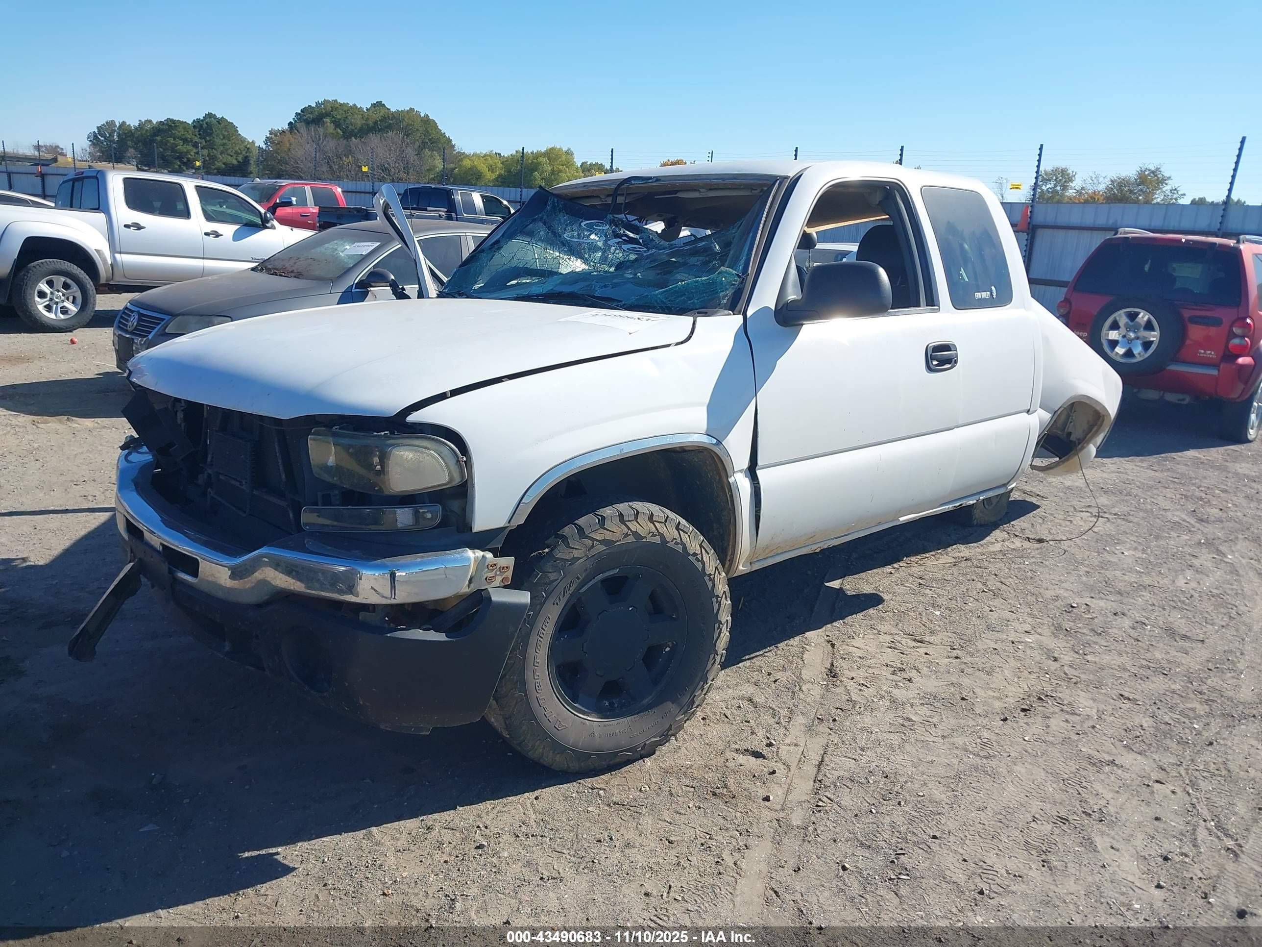 GMC SIERRA image 2