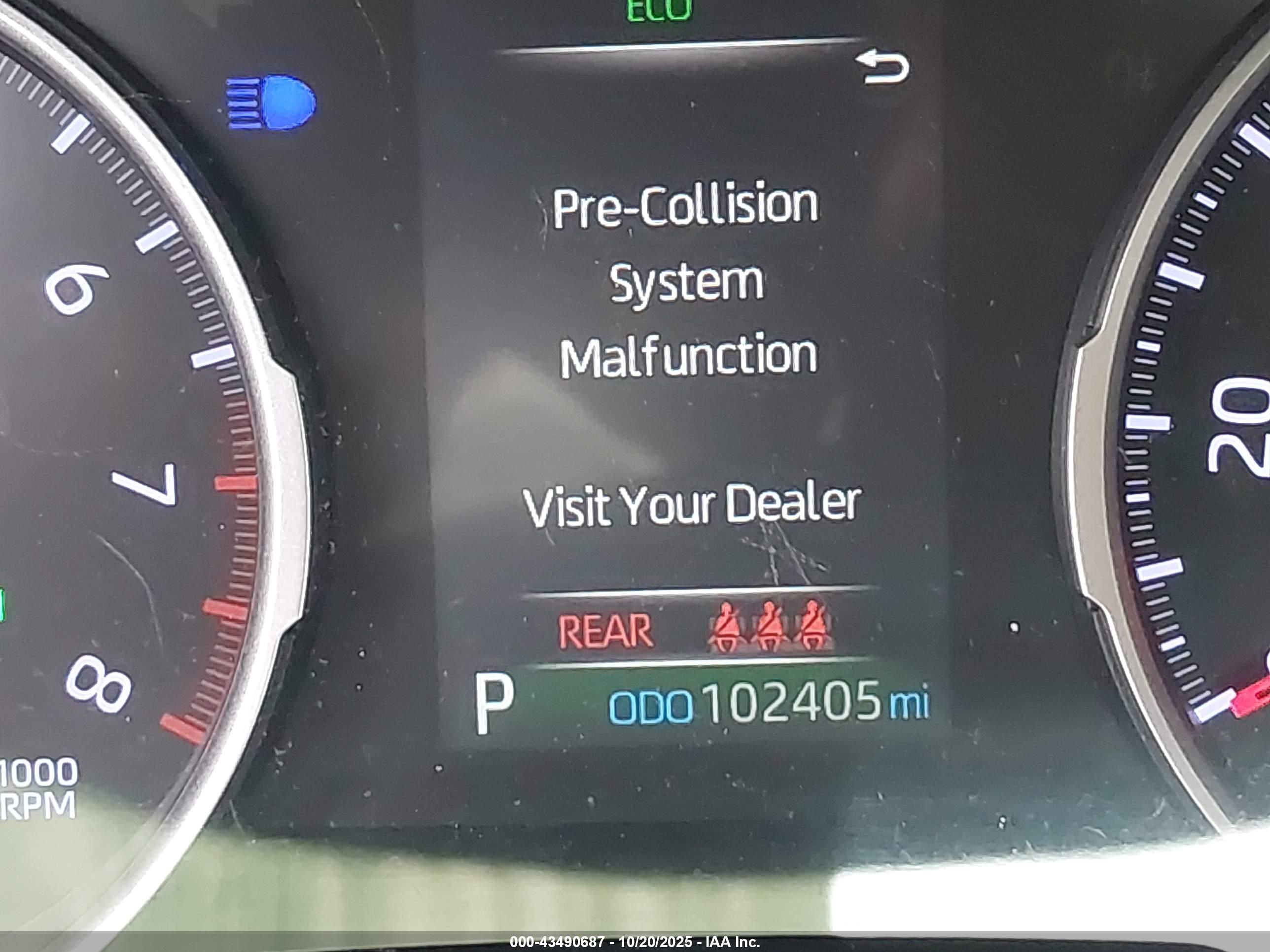 TOYOTA RAV4 image 7
