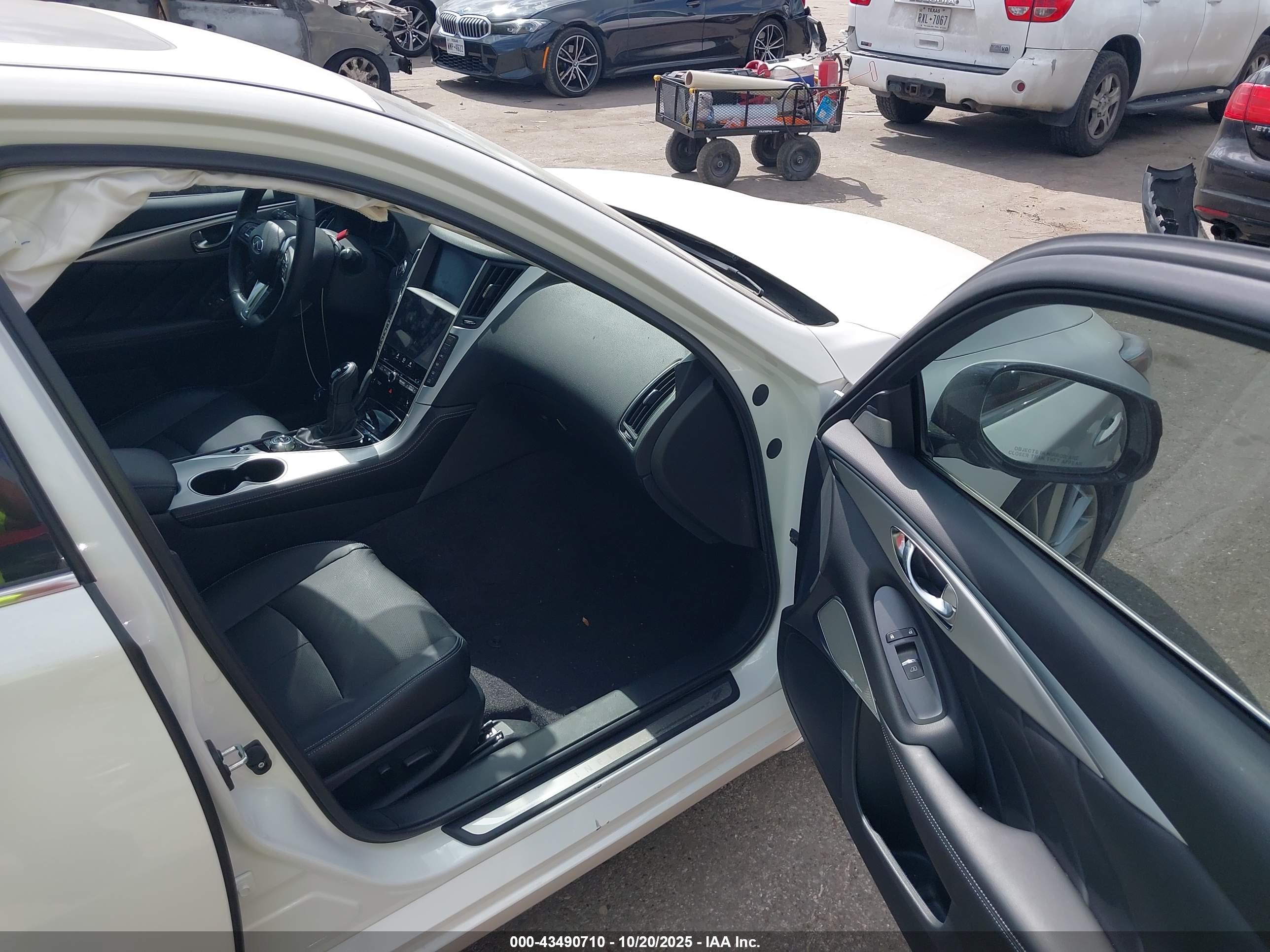 INFINITI Q50 image 5