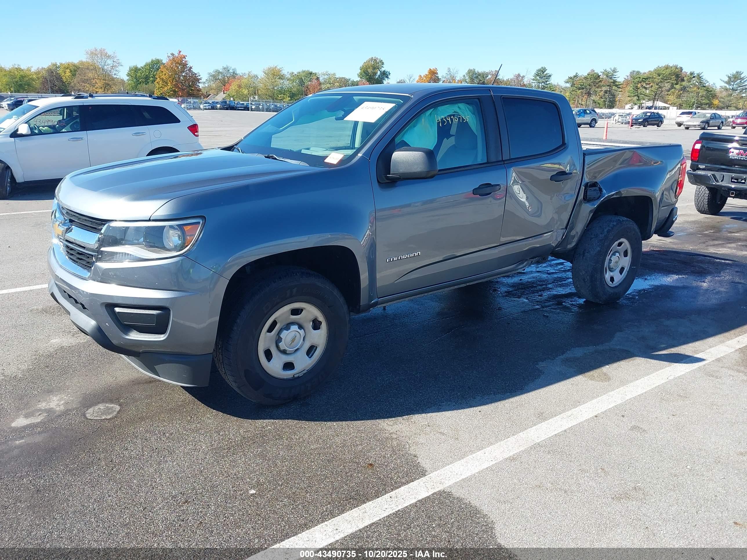 CHEVROLET COLORADO image 2