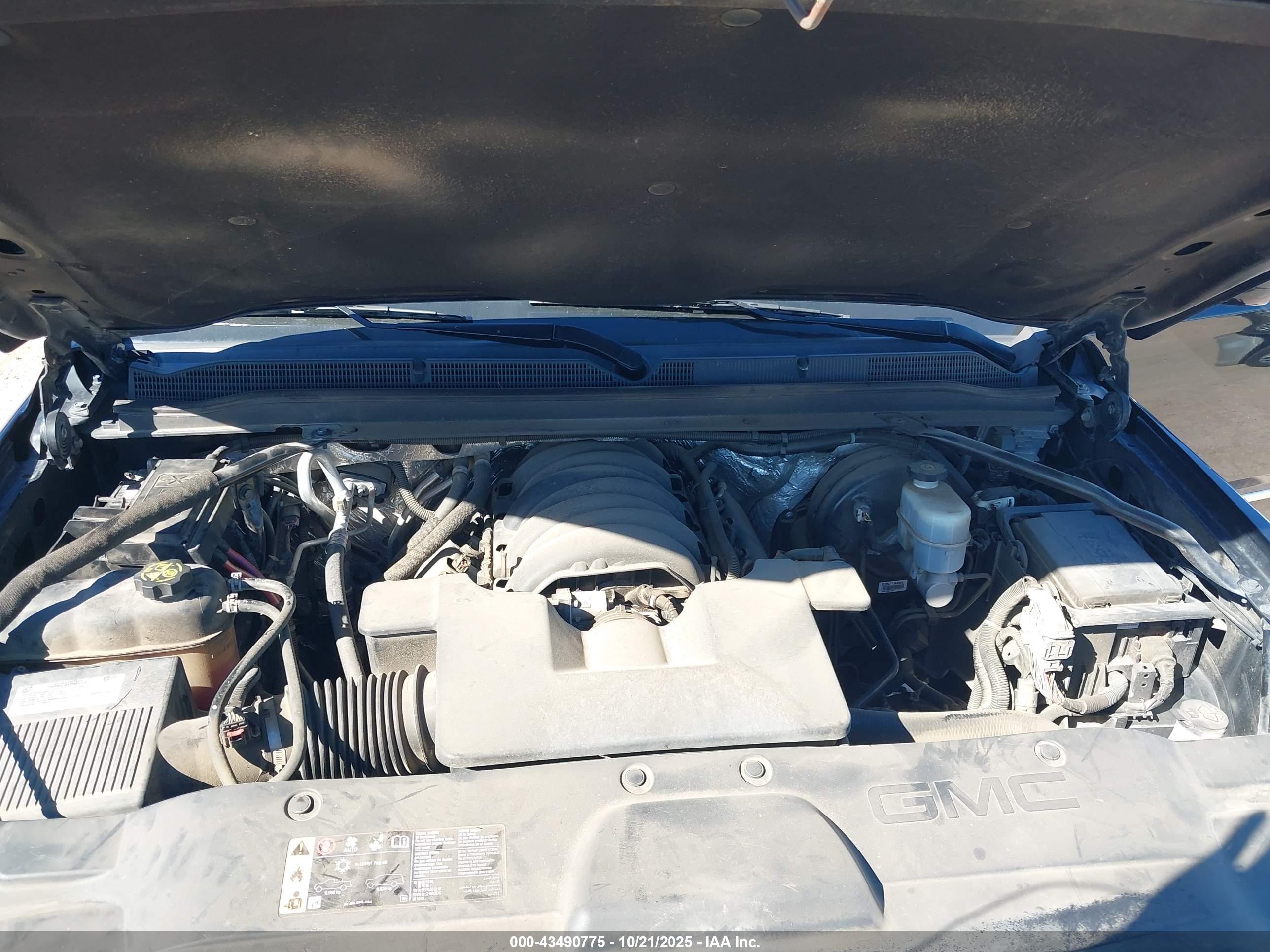 GMC YUKON image 10