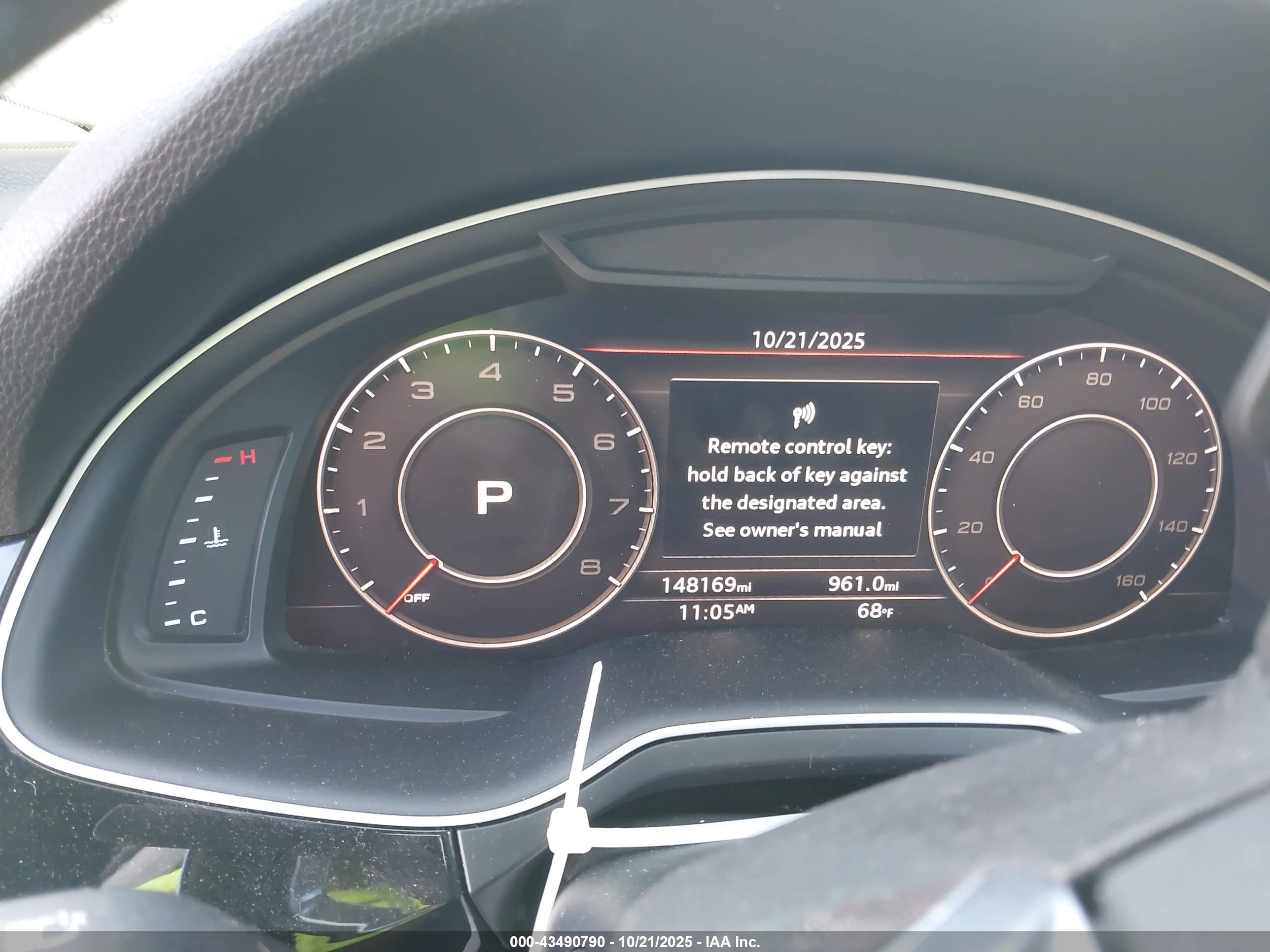 AUDI Q7 image 7