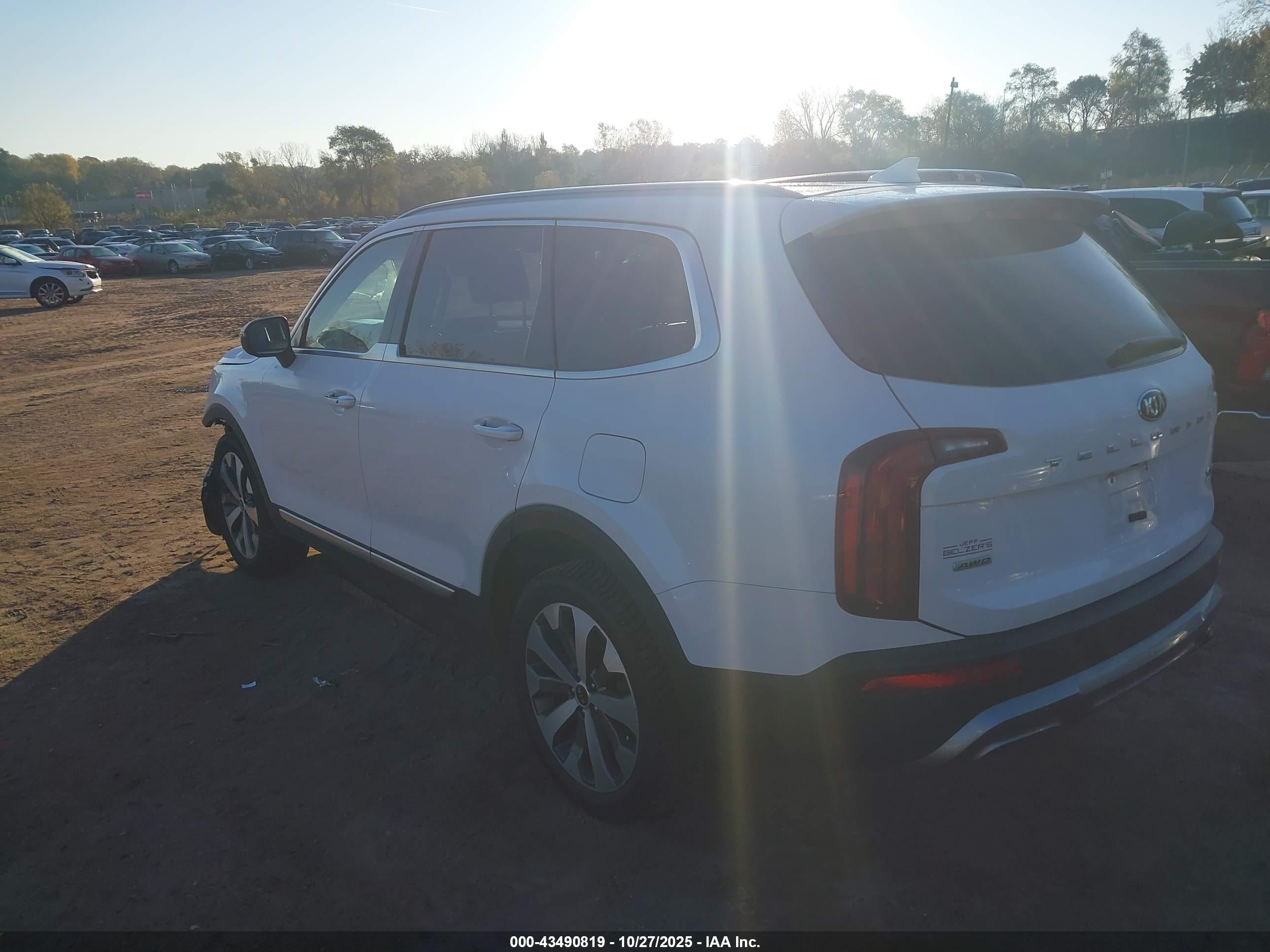 KIA TELLURIDE image 3