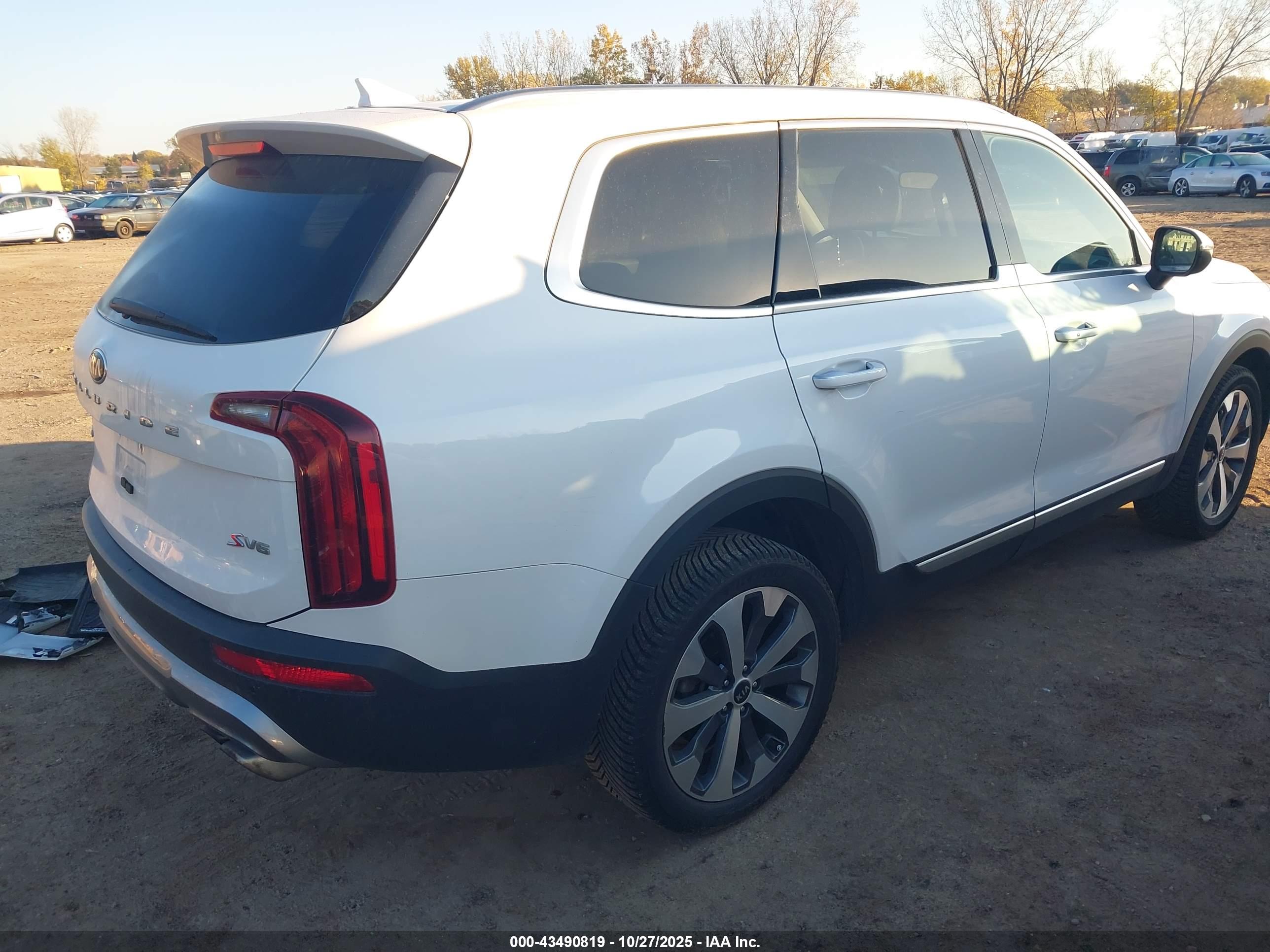 KIA TELLURIDE image 4