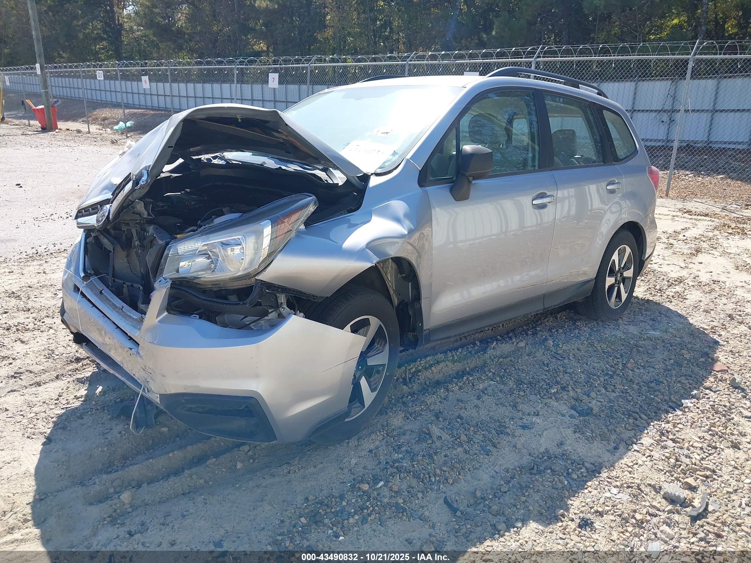 SUBARU FORESTER image 2