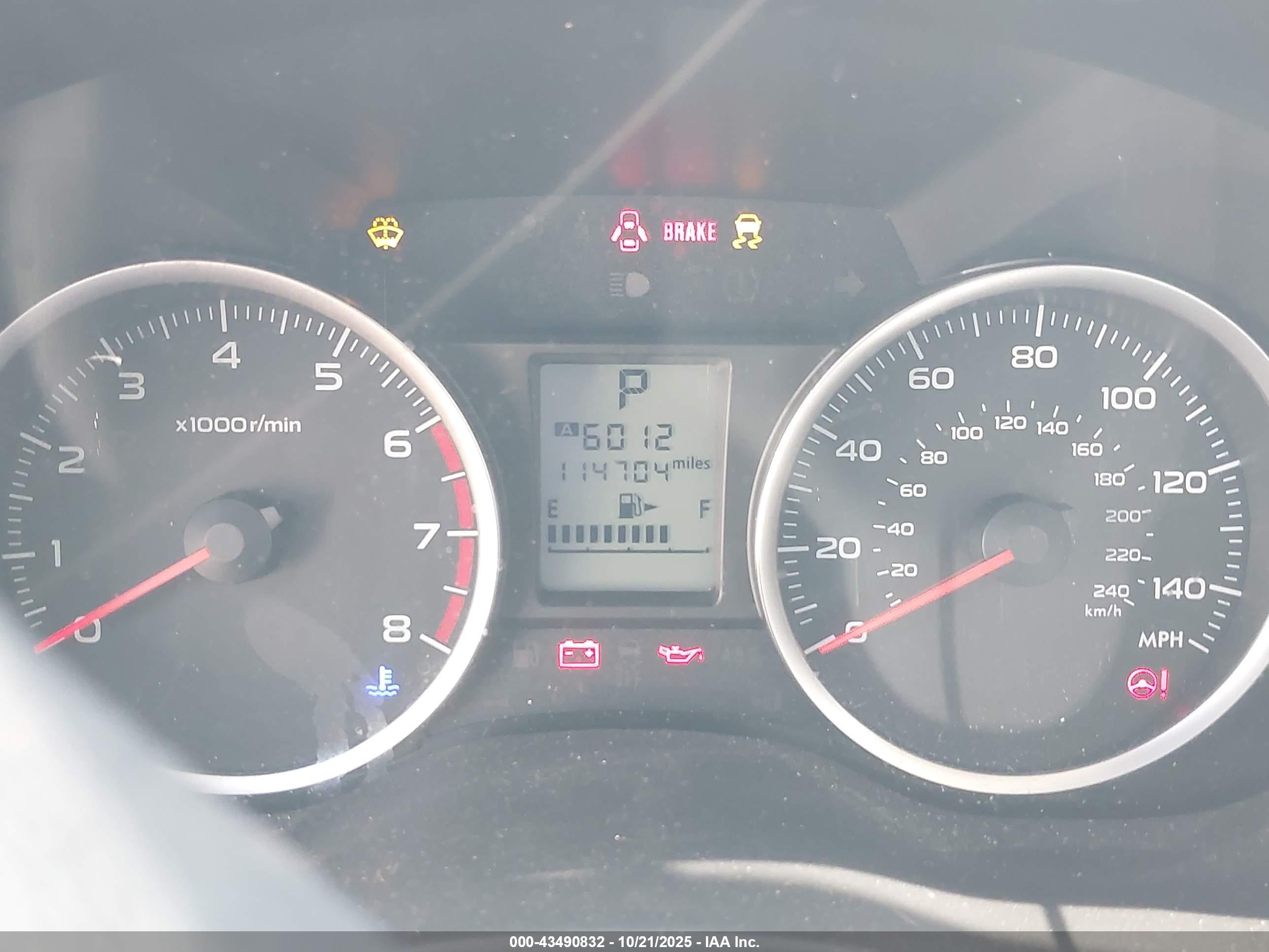 SUBARU FORESTER image 7