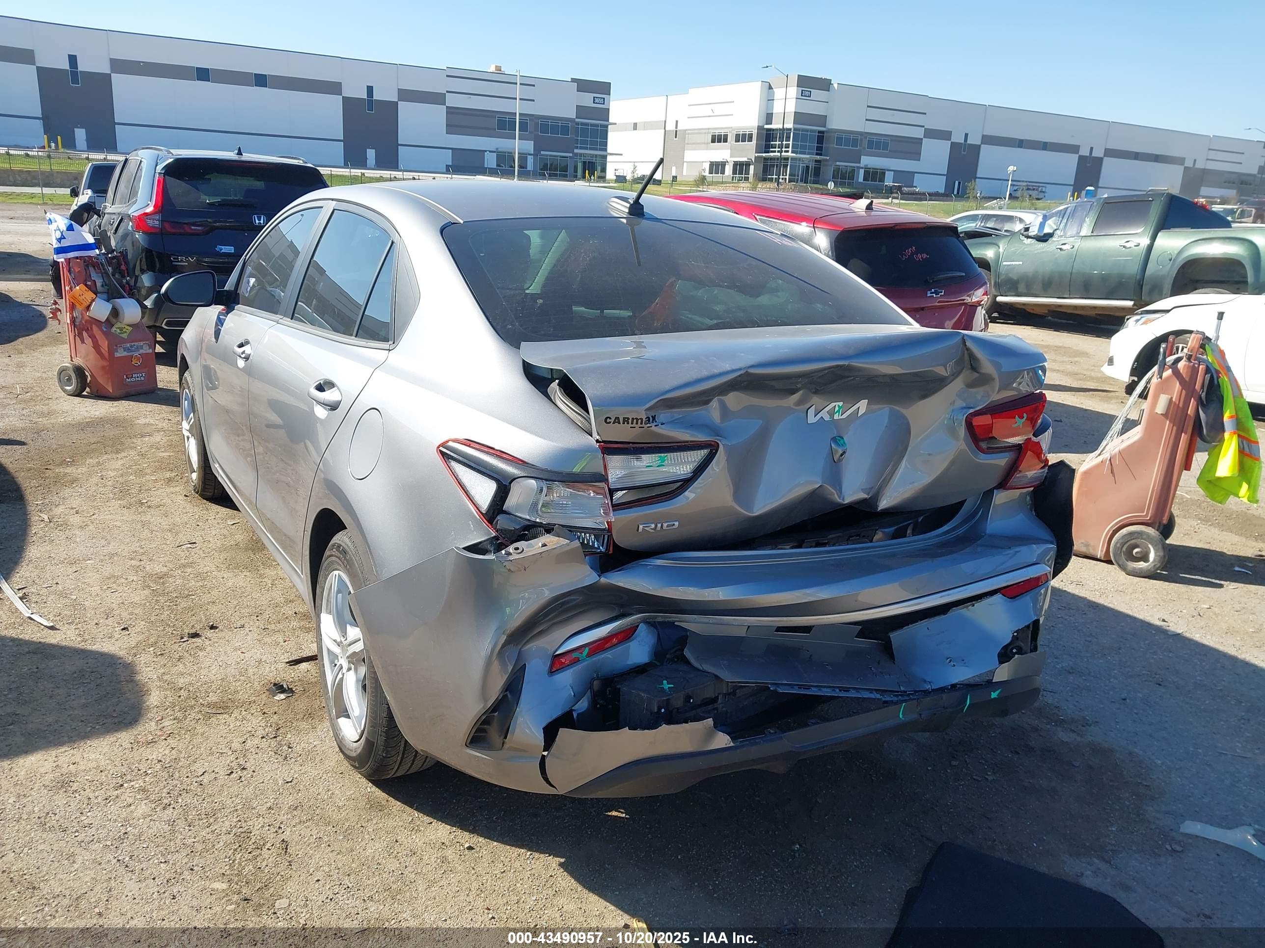 KIA RIO image 3
