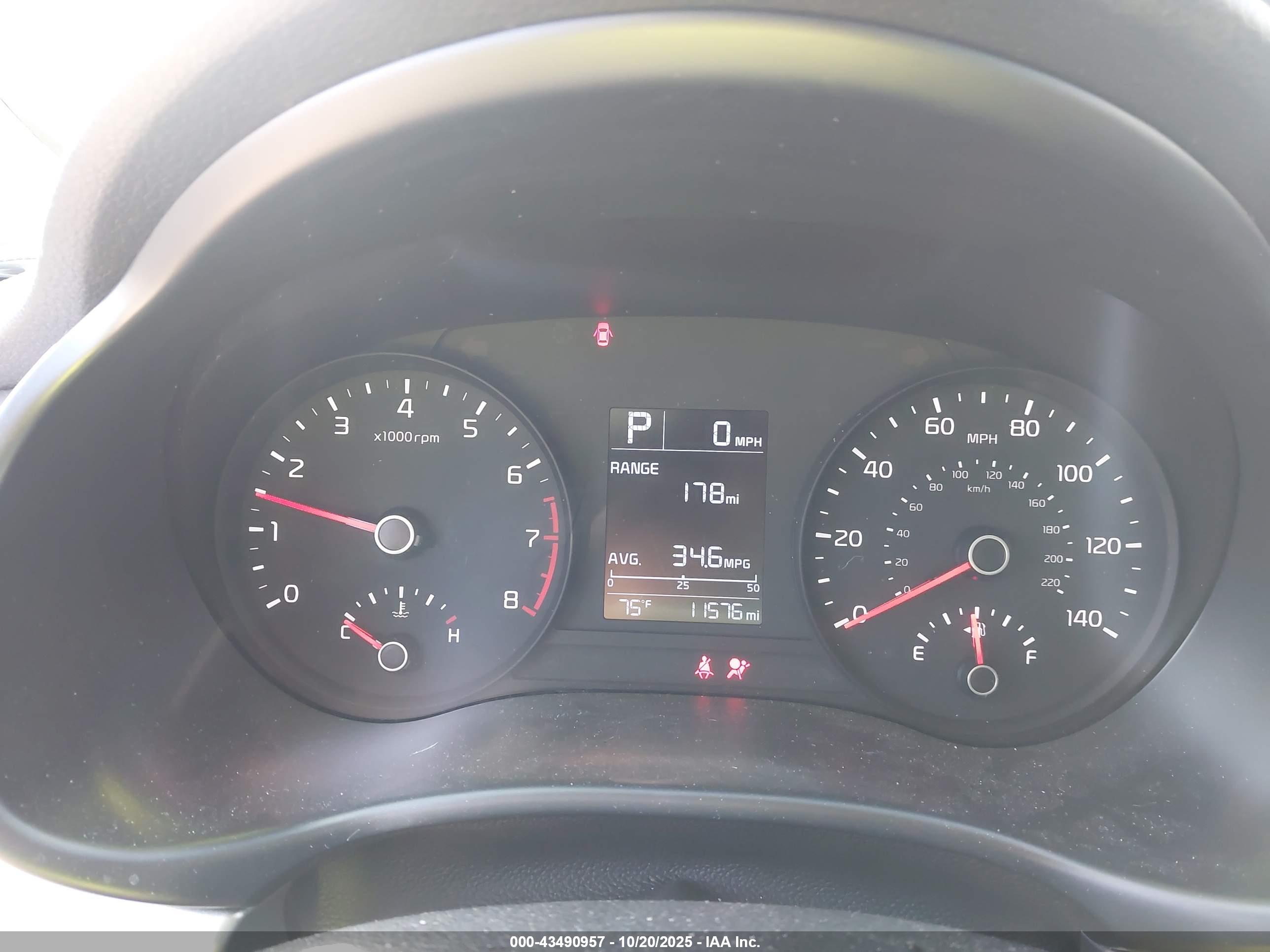 KIA RIO image 7