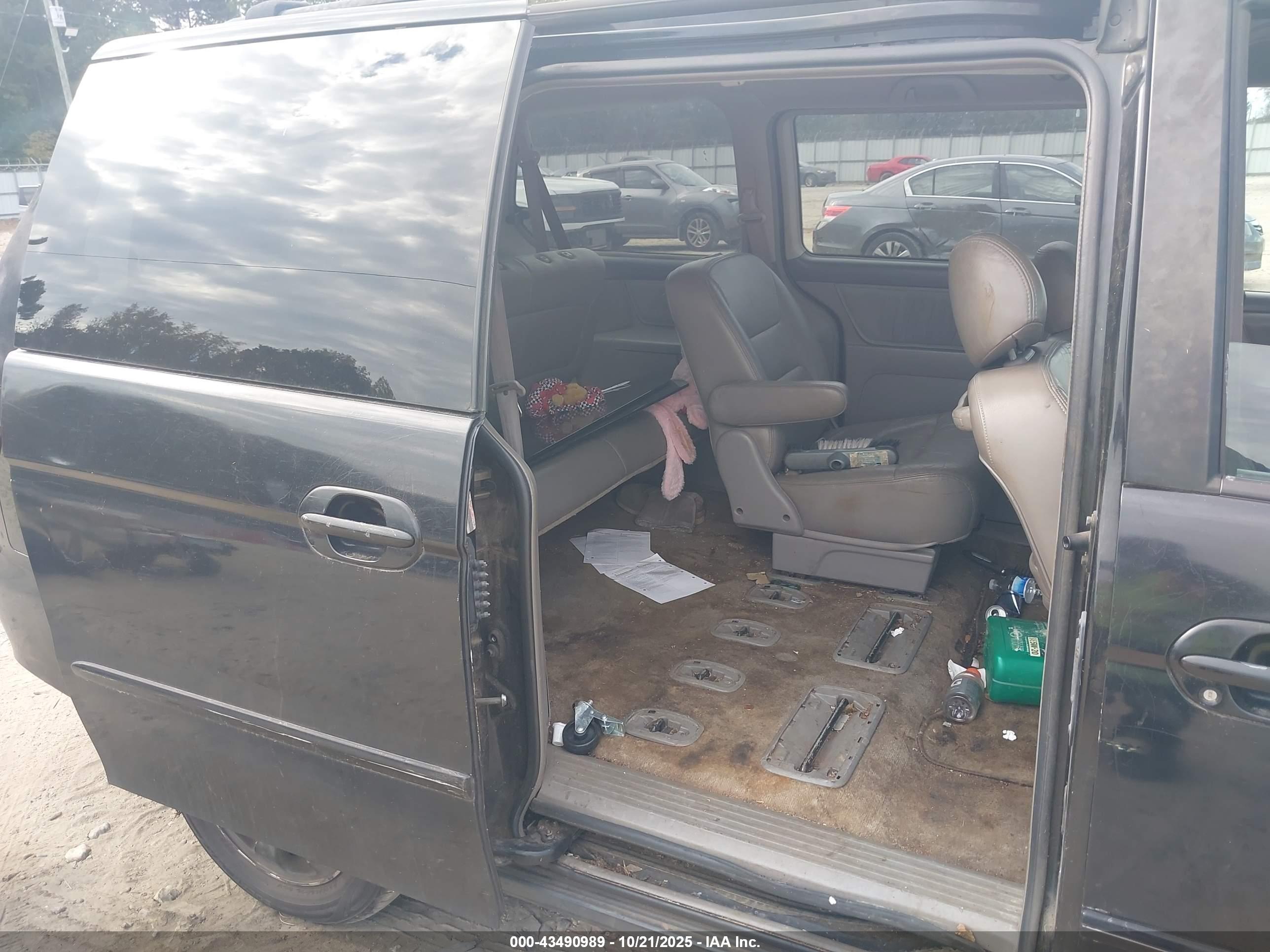 HONDA ODYSSEY image 8
