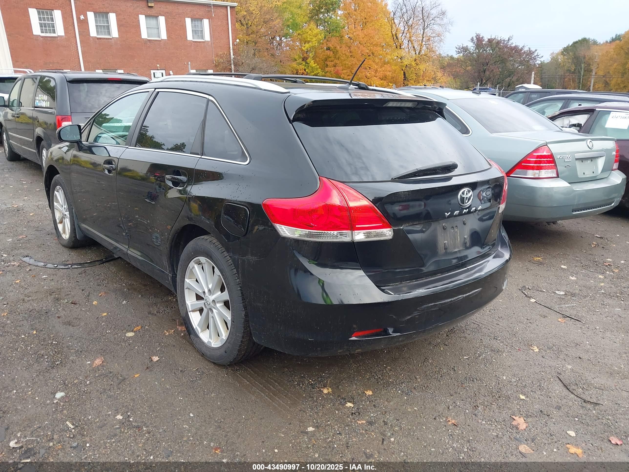TOYOTA VENZA image 3