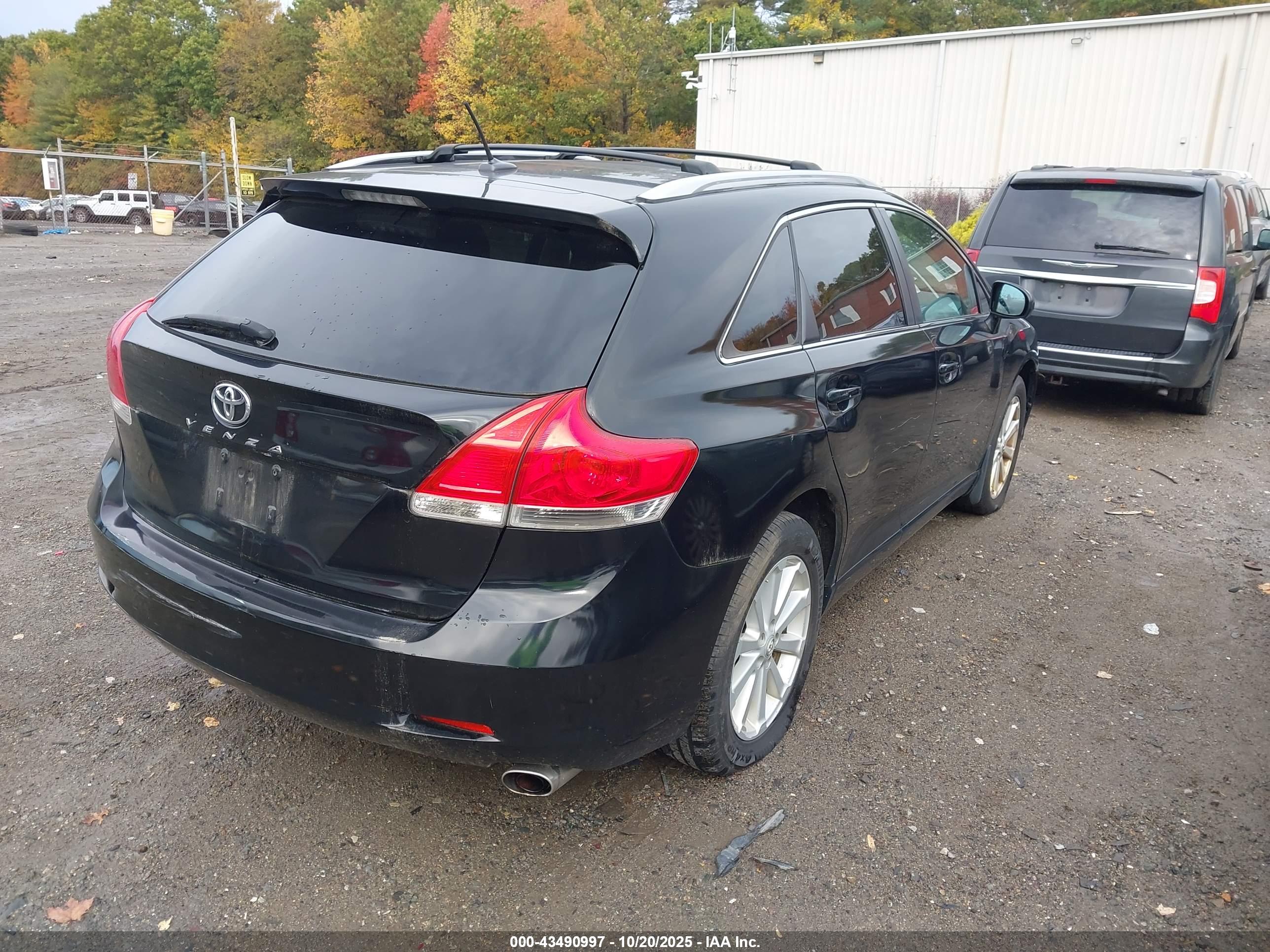 TOYOTA VENZA image 4