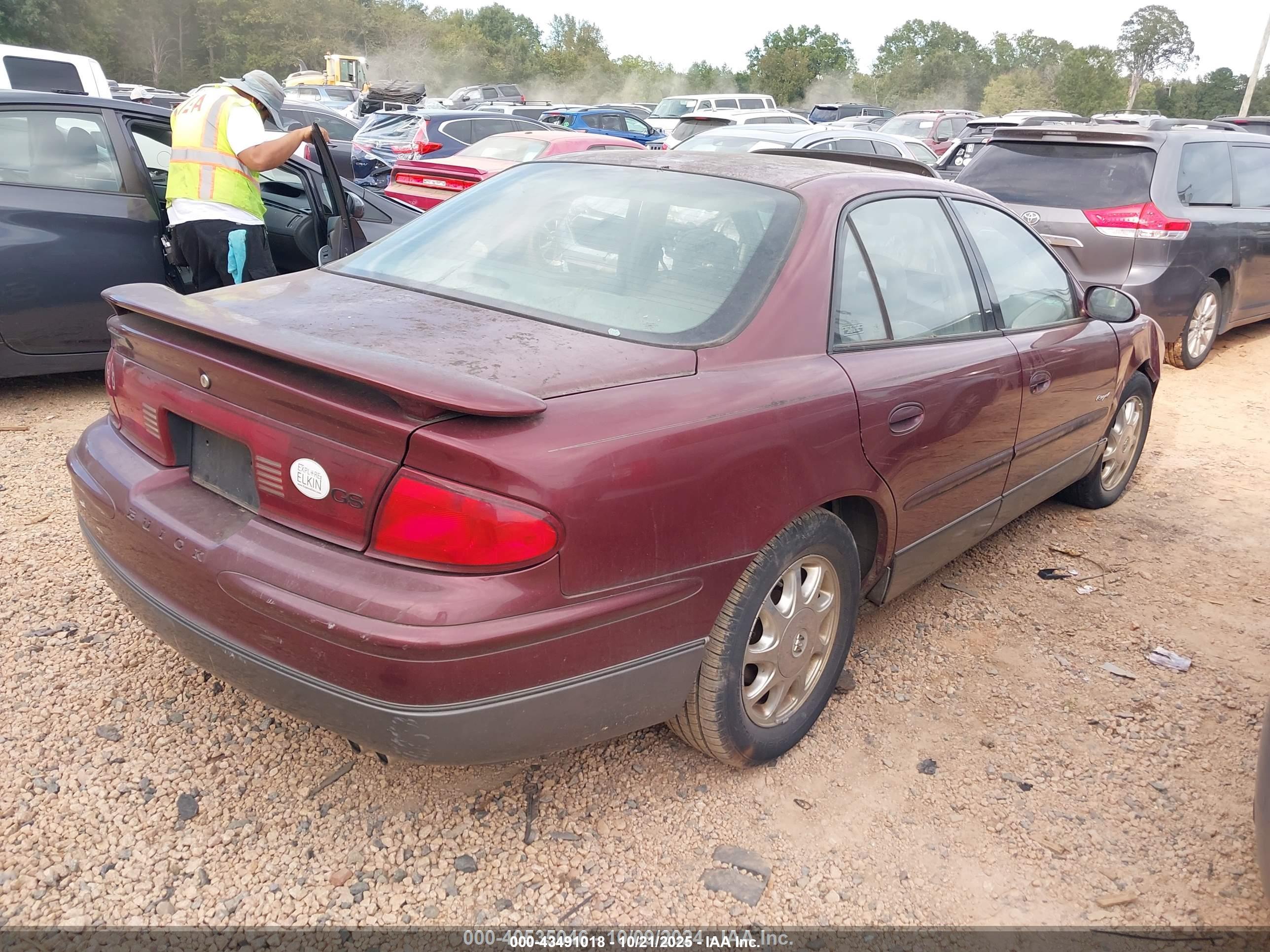 BUICK REGAL image 4