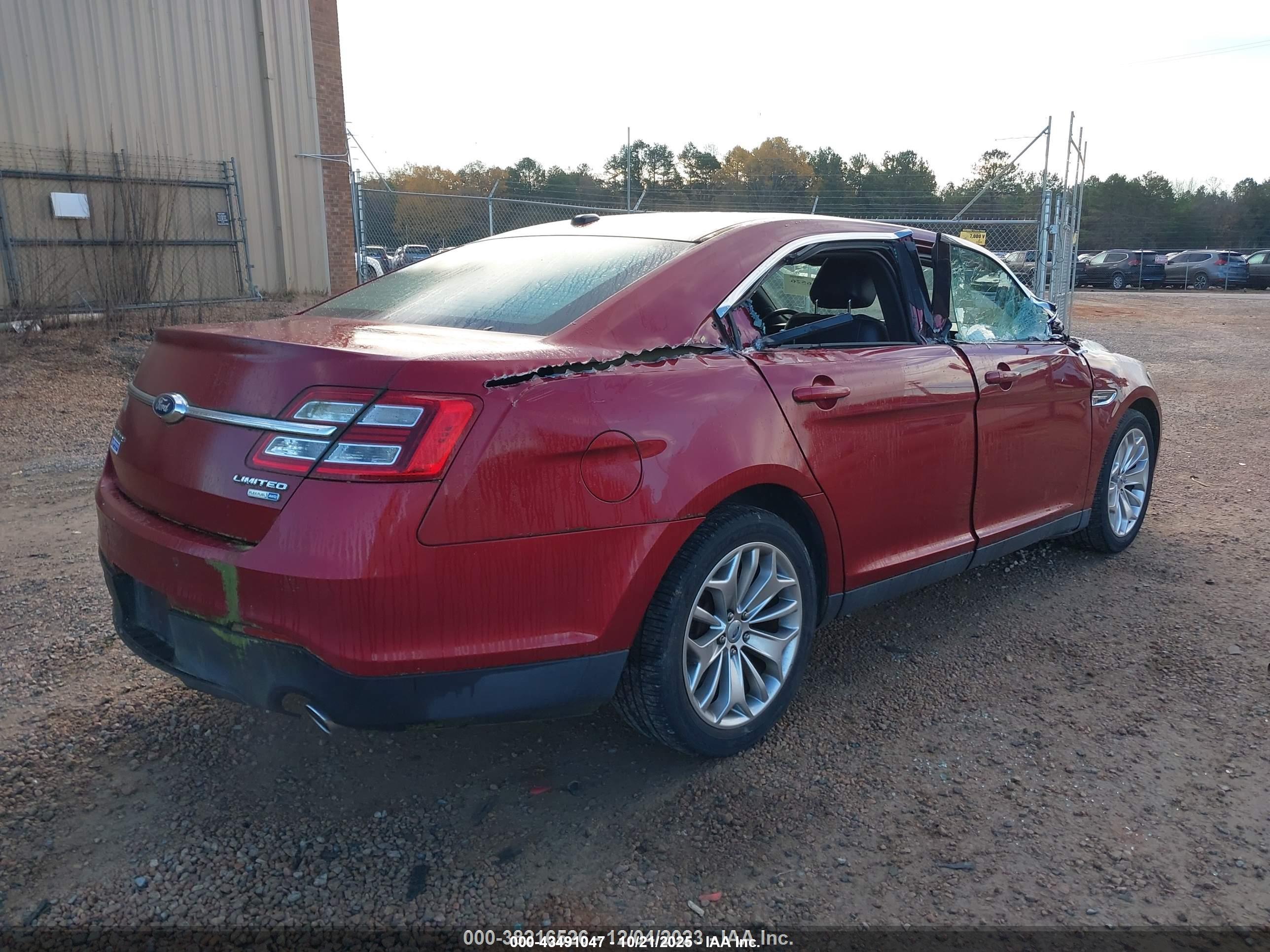 FORD TAURUS image 4