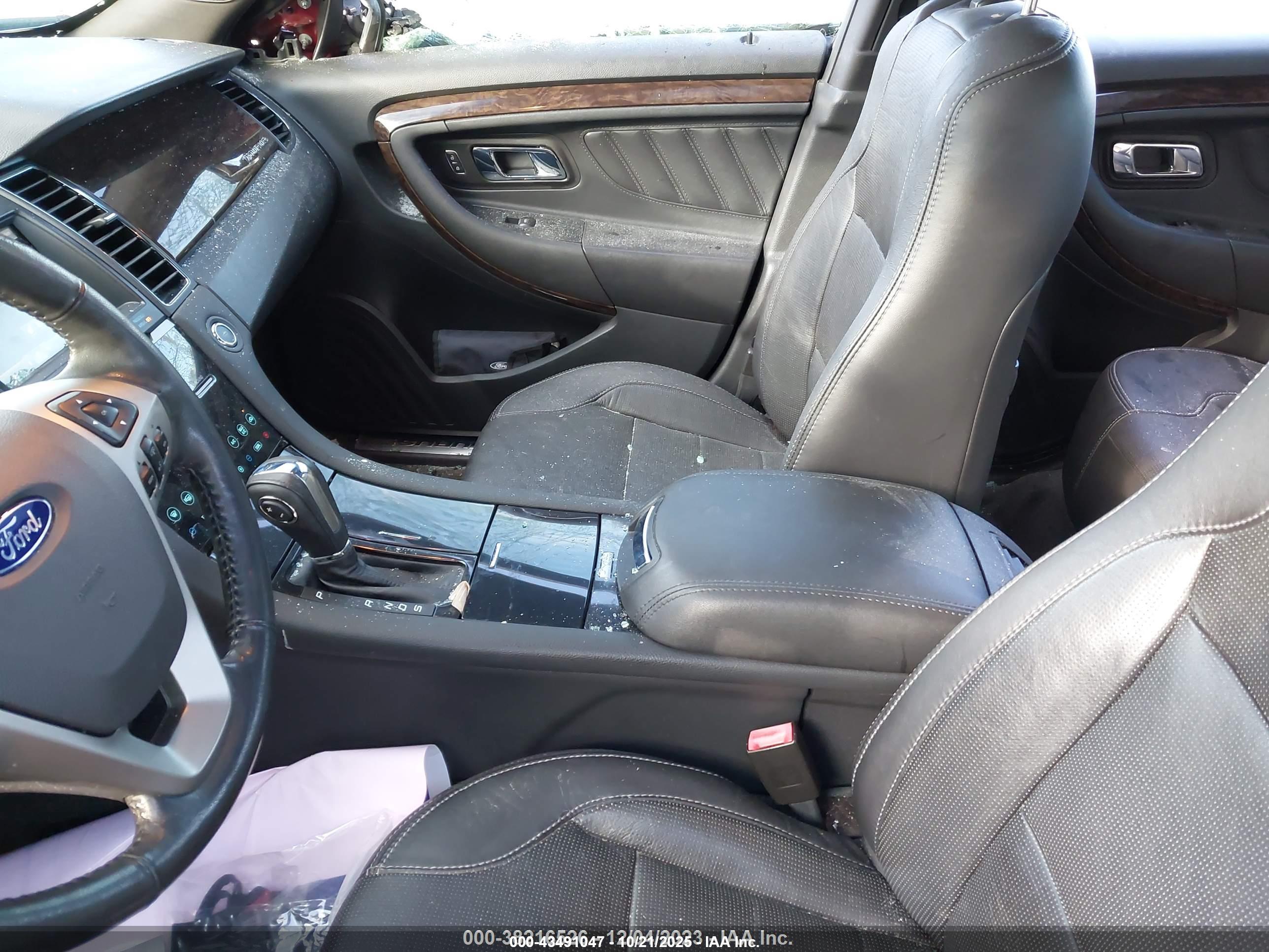 FORD TAURUS image 5