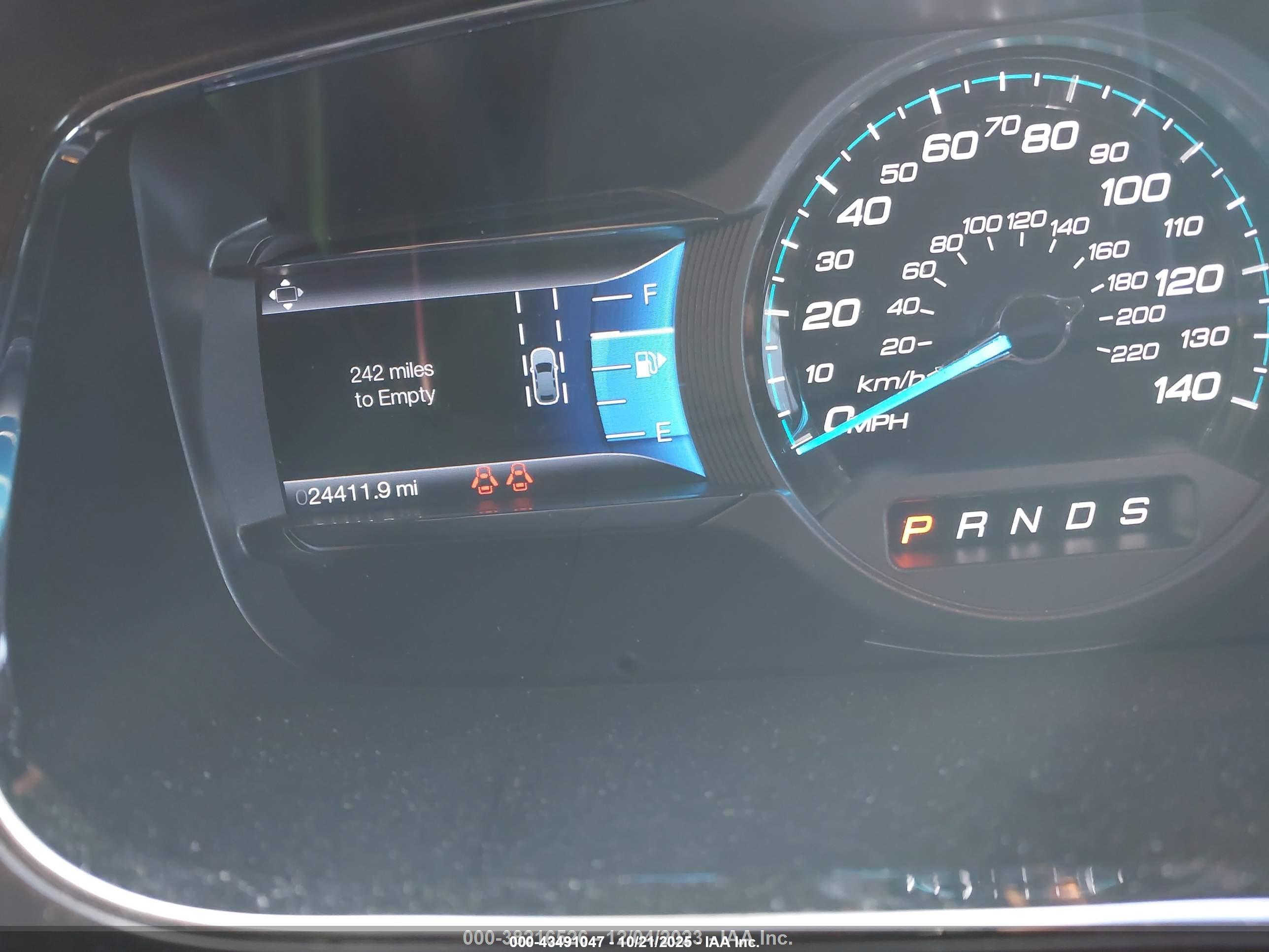 FORD TAURUS image 7
