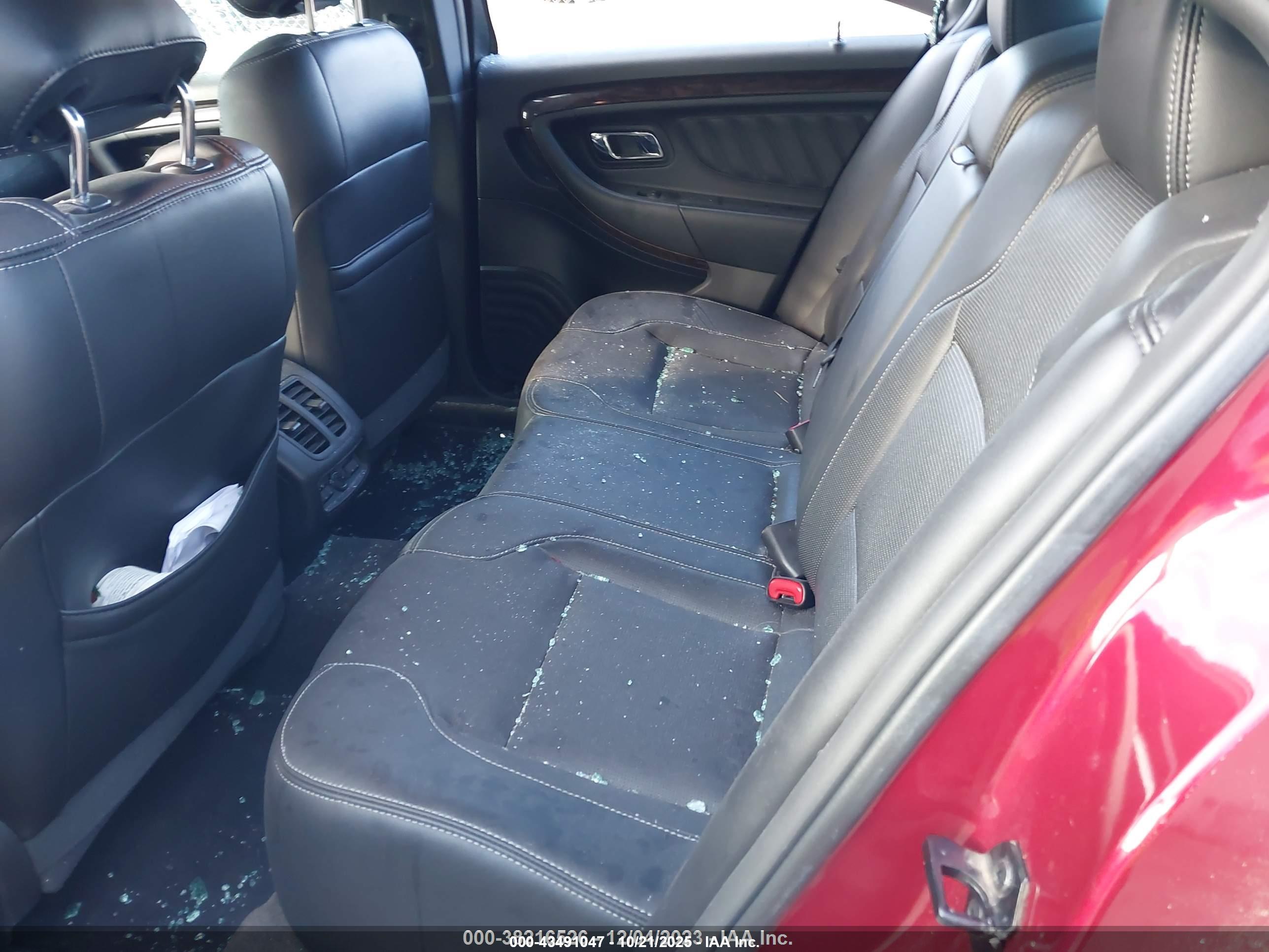 FORD TAURUS image 8