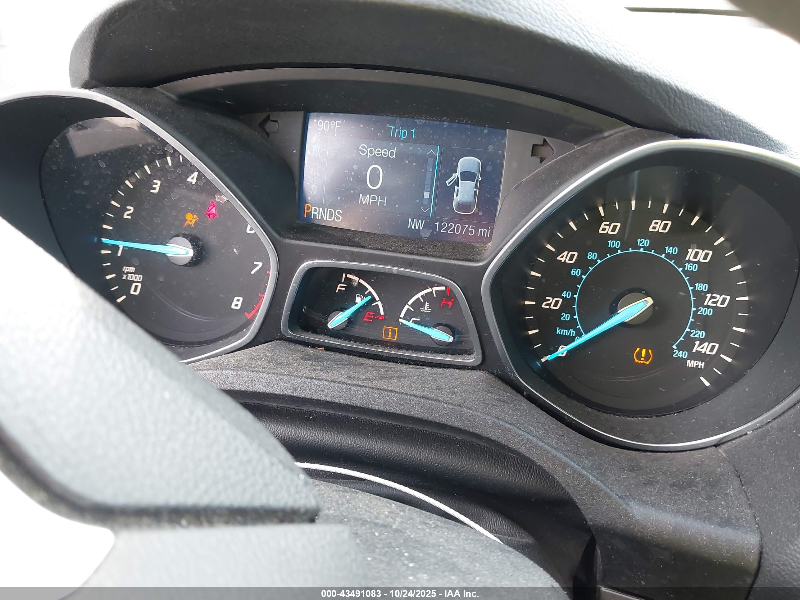 FORD ESCAPE image 7