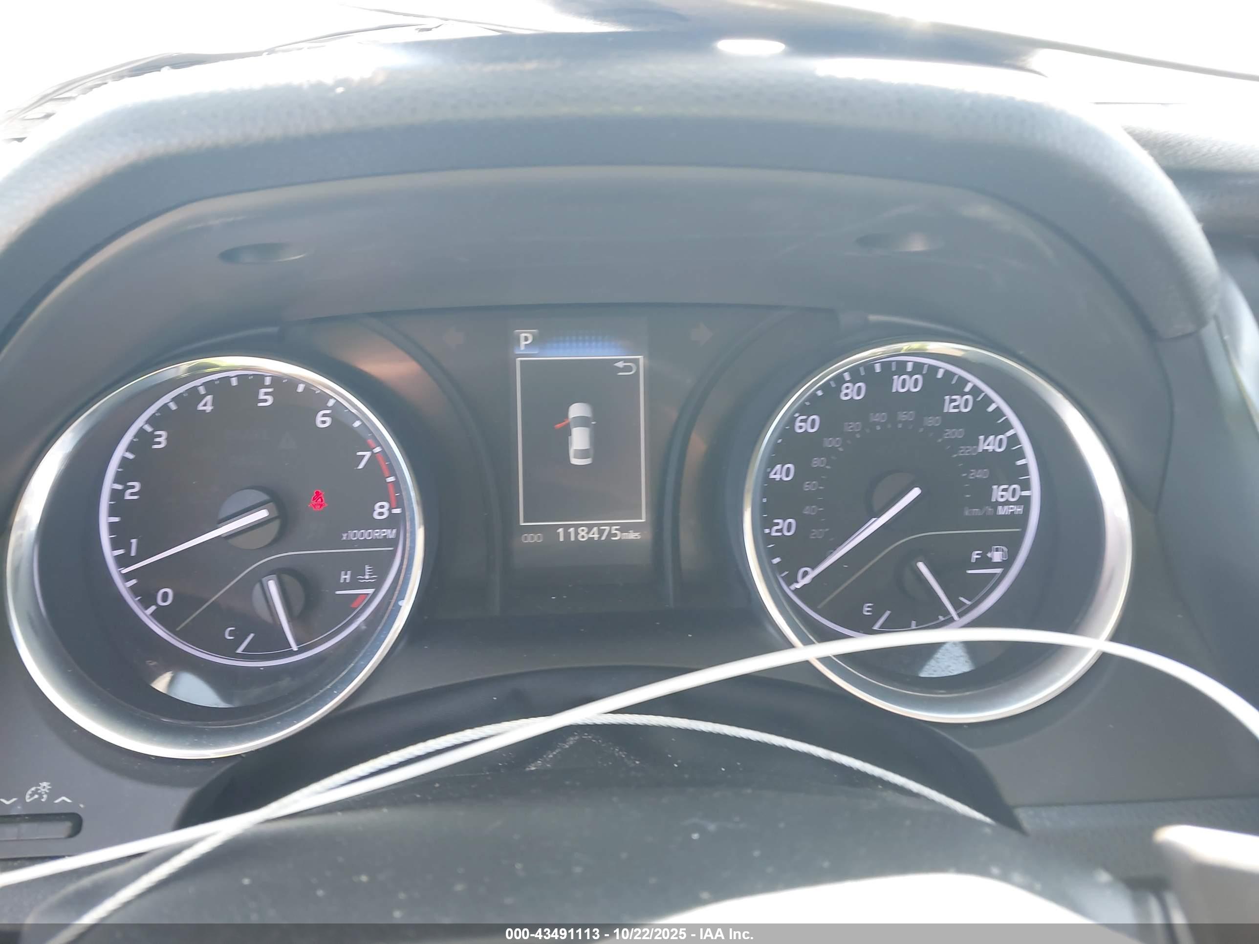TOYOTA CAMRY image 7